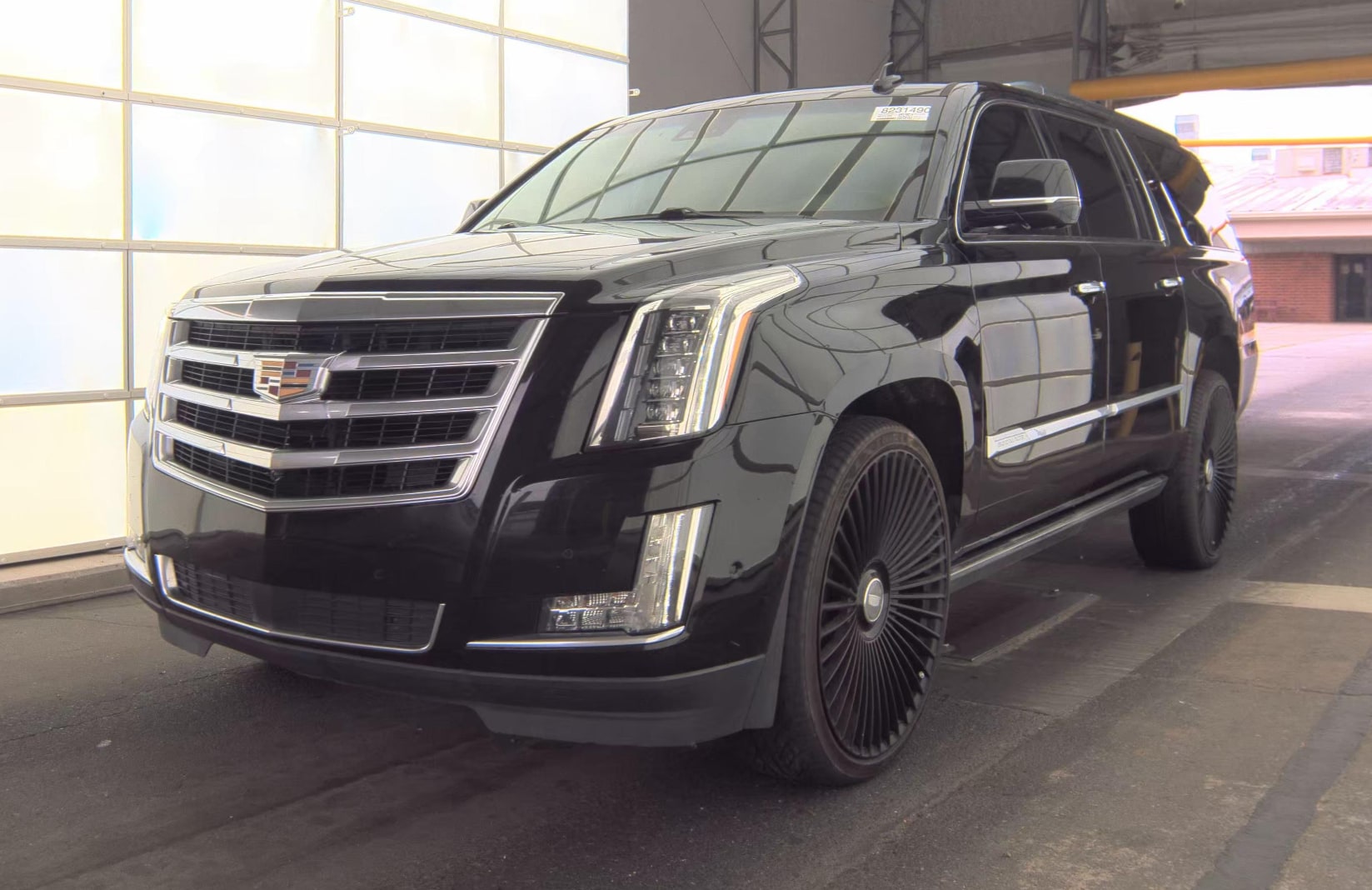 2019 Cadillac Escalade ESV AWD Premium Luxury's photo