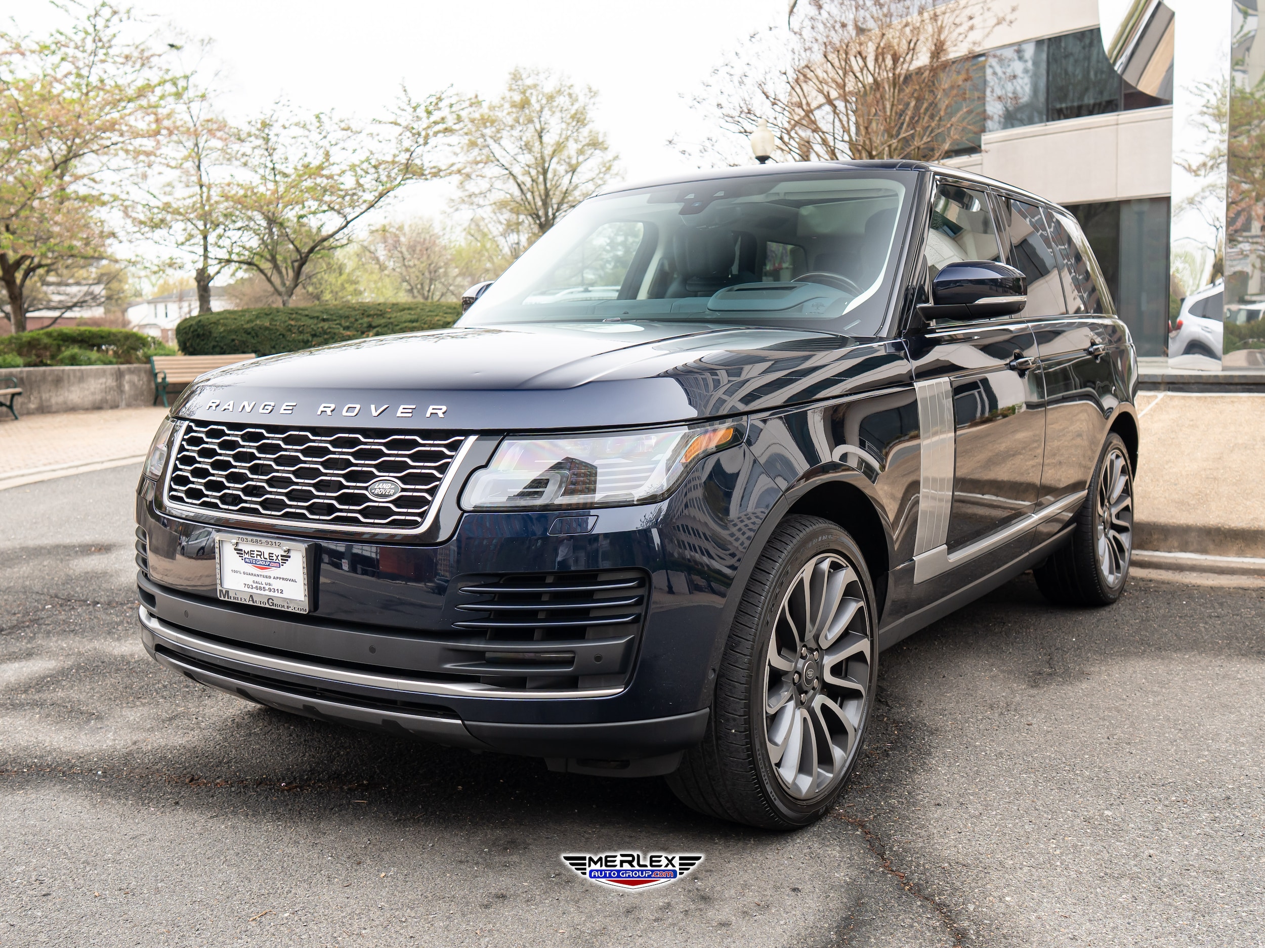 View vehicle photo 3