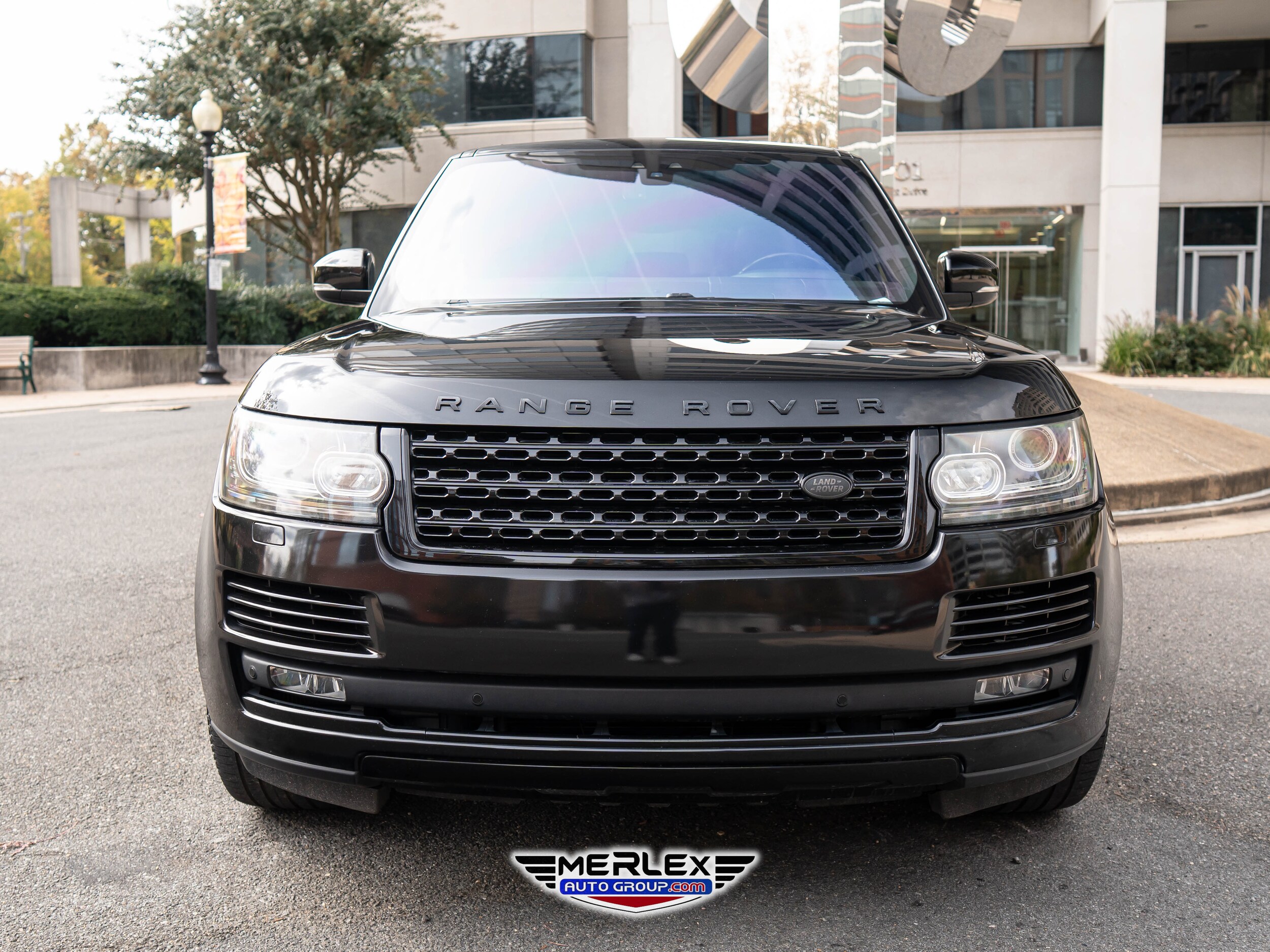 2017 Land Rover Range Rover SuperCharged photo 2