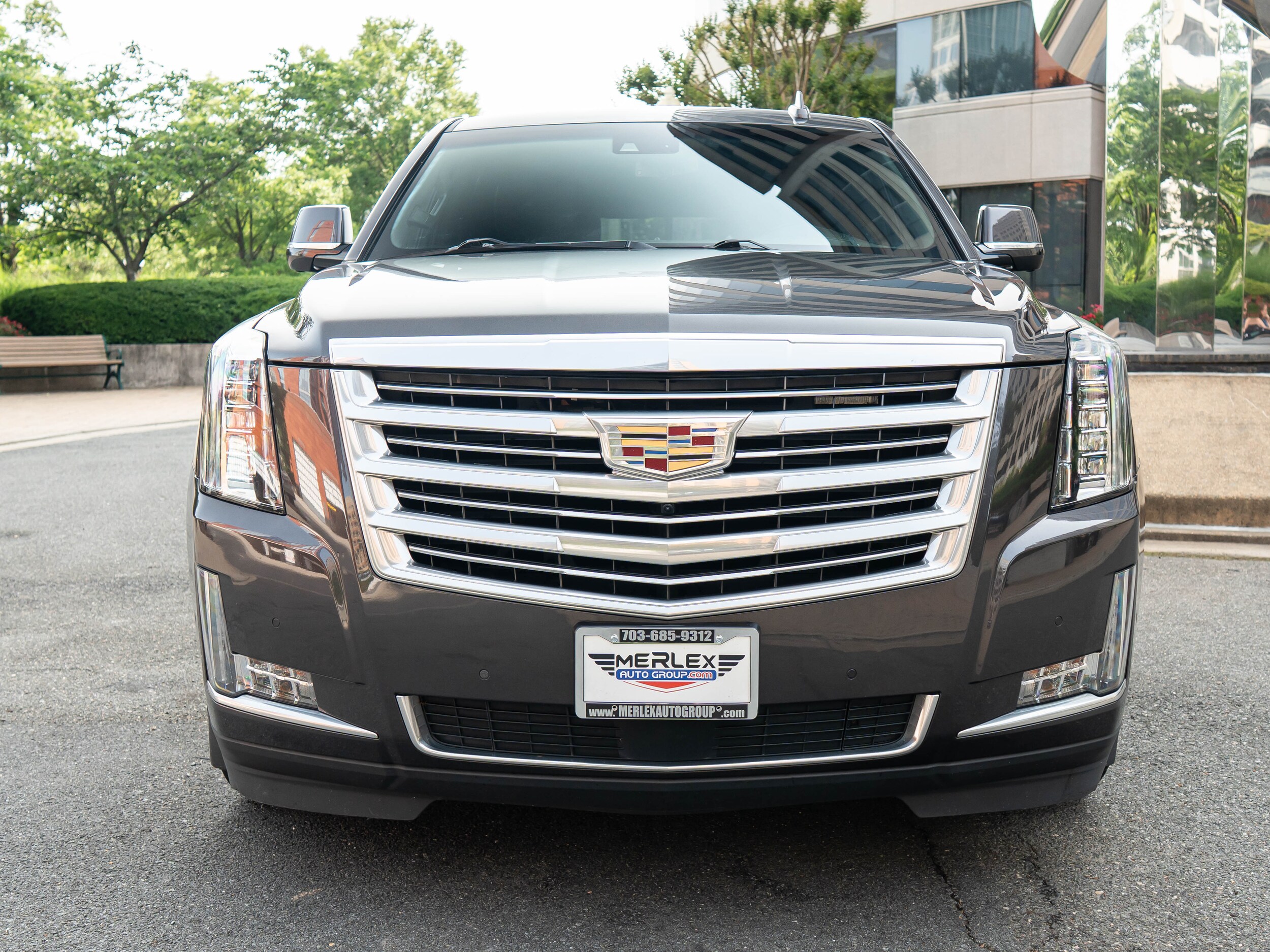 2018 Cadillac Escalade ESV Platinum photo 2