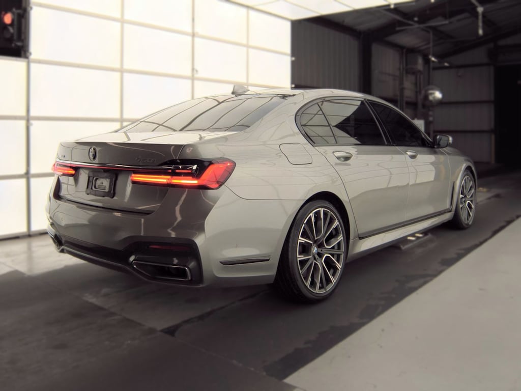 Used 2021 BMW 750i xDrive M SPORT Sedan