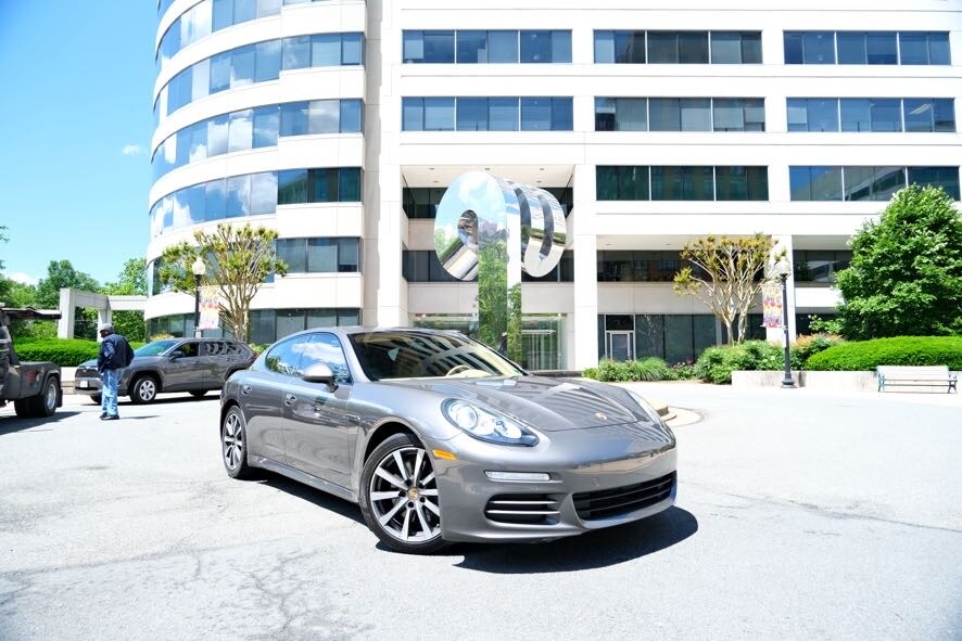 2016 Porsche Panamera 4 Sport Turismo photo 2