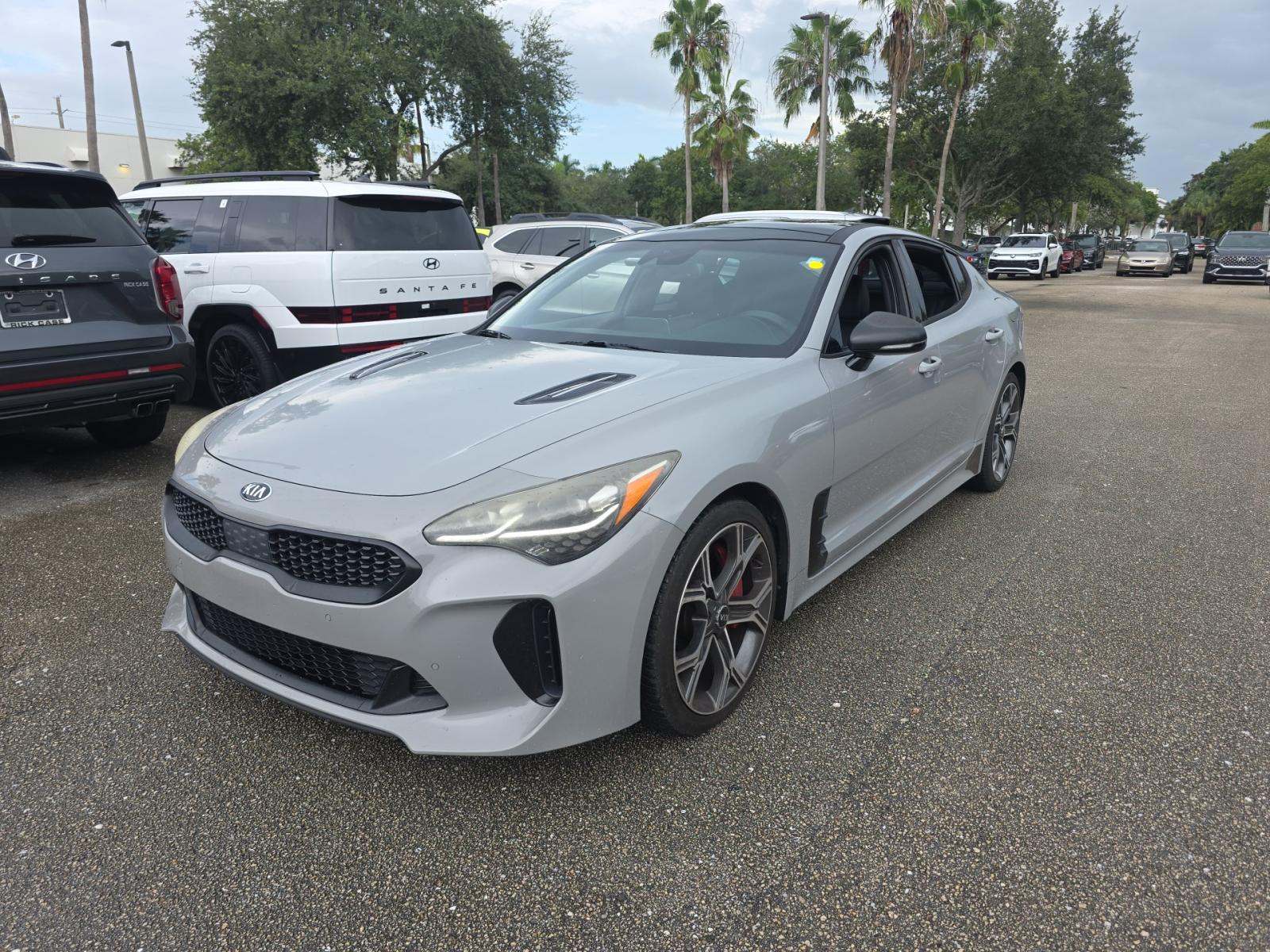 Silver 2018 Kia Stinger Sedan Rear-Wheel Drive 8-Speed Automatic