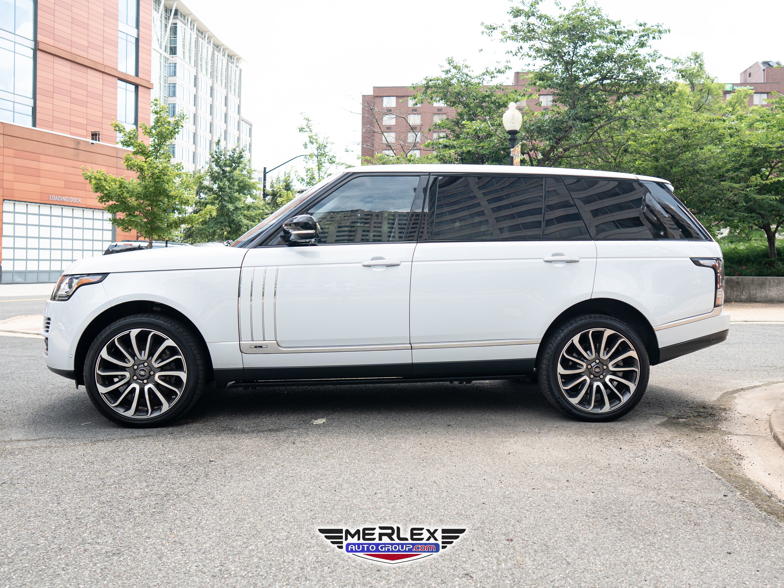 2016 Land Rover Range Rover SuperCharged Autobiography photo 4