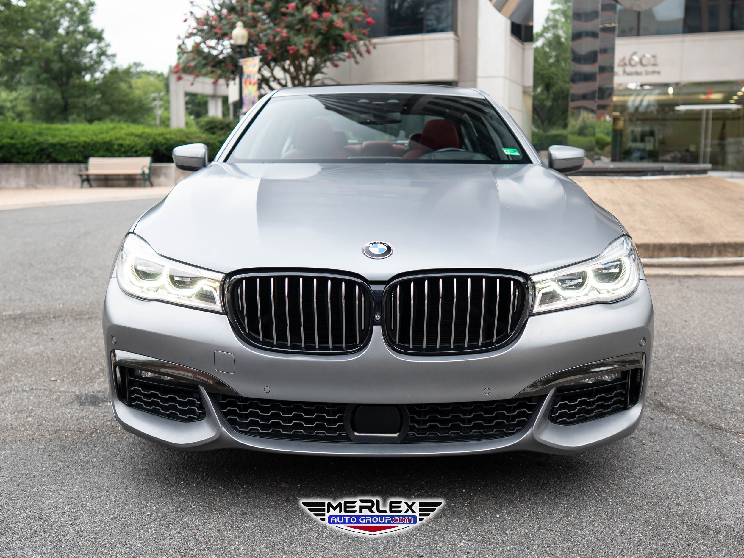 2018 Bmw 750i Sedan photo 2