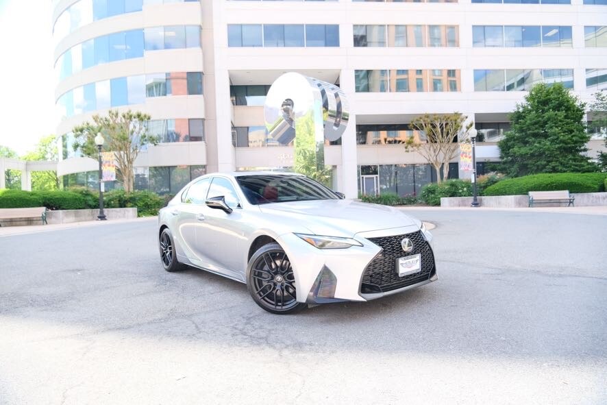 2021 Lexus IS 350 F SPORT photo 2