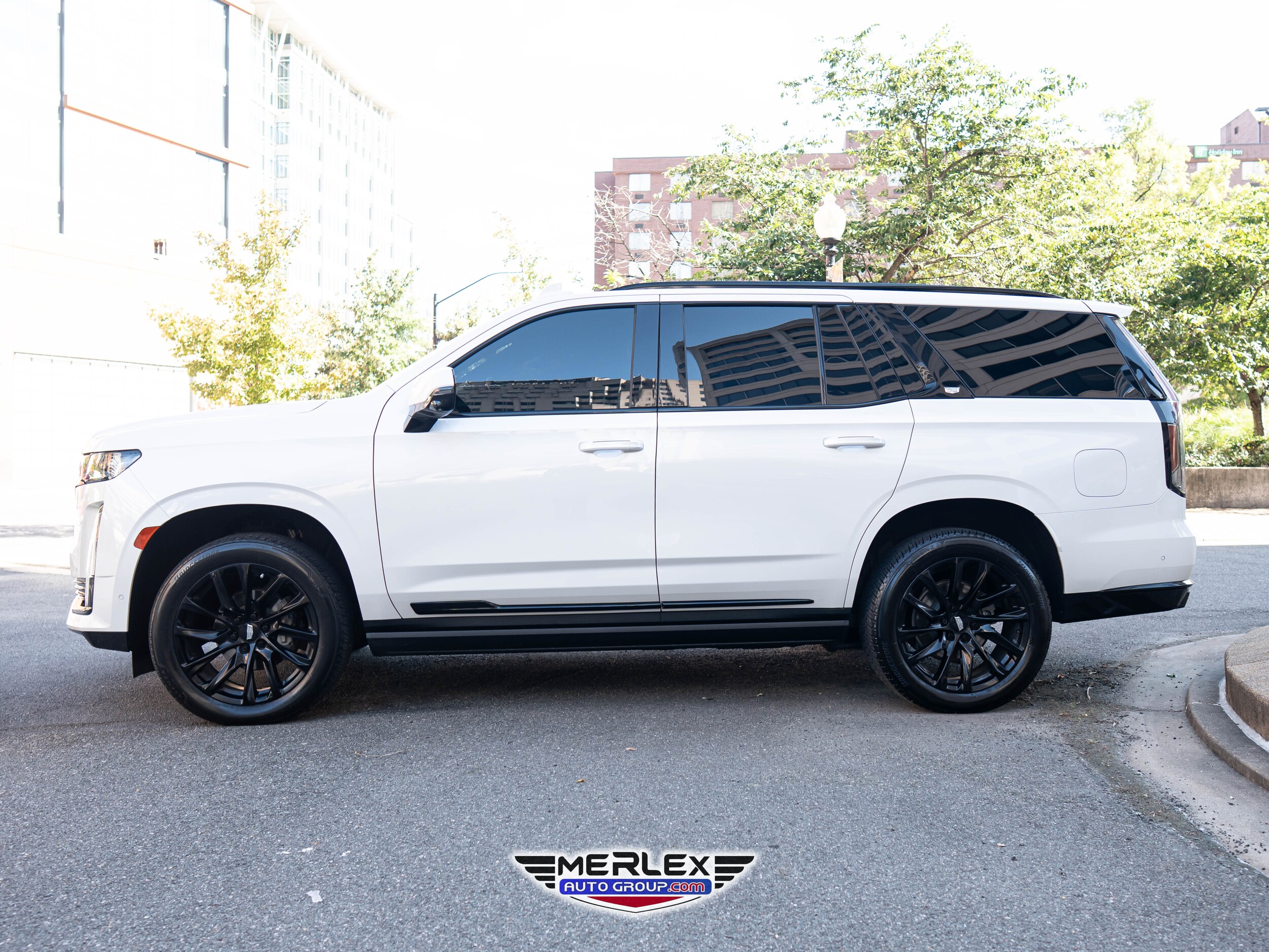 2023 Cadillac Escalade Sport Platinum photo 4