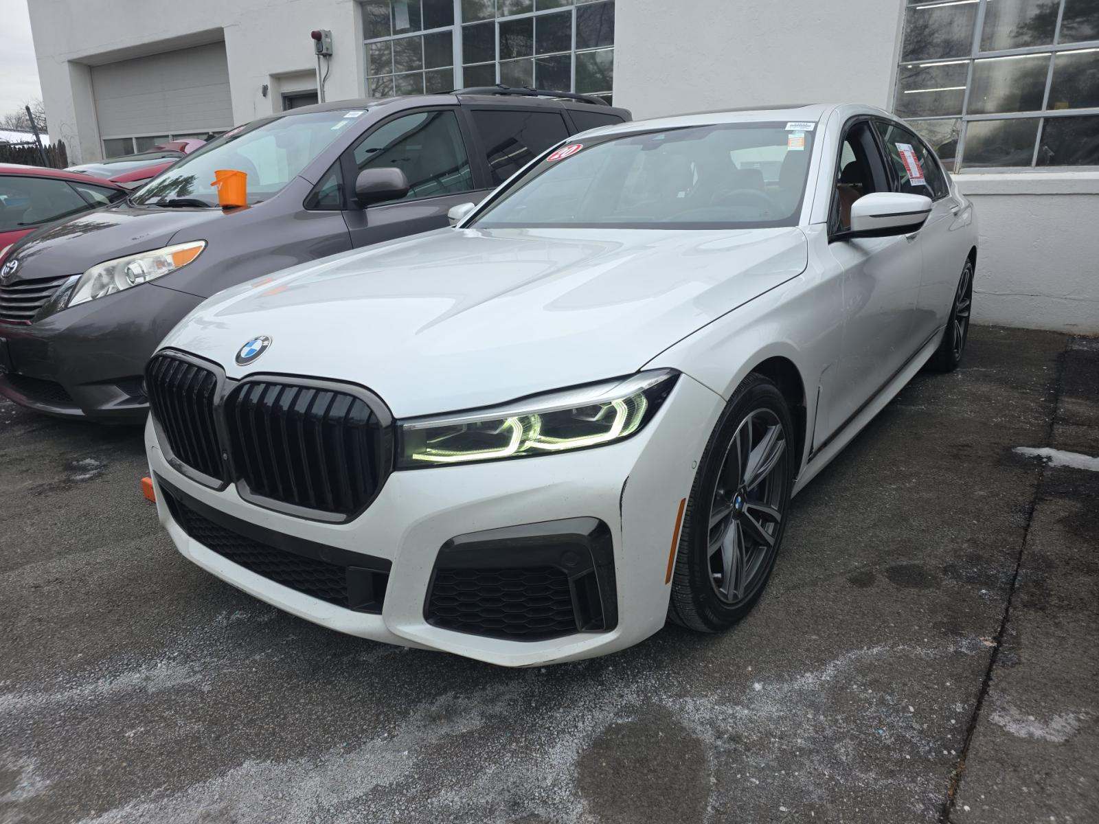 2020 BMW 7 Series 750i's photo