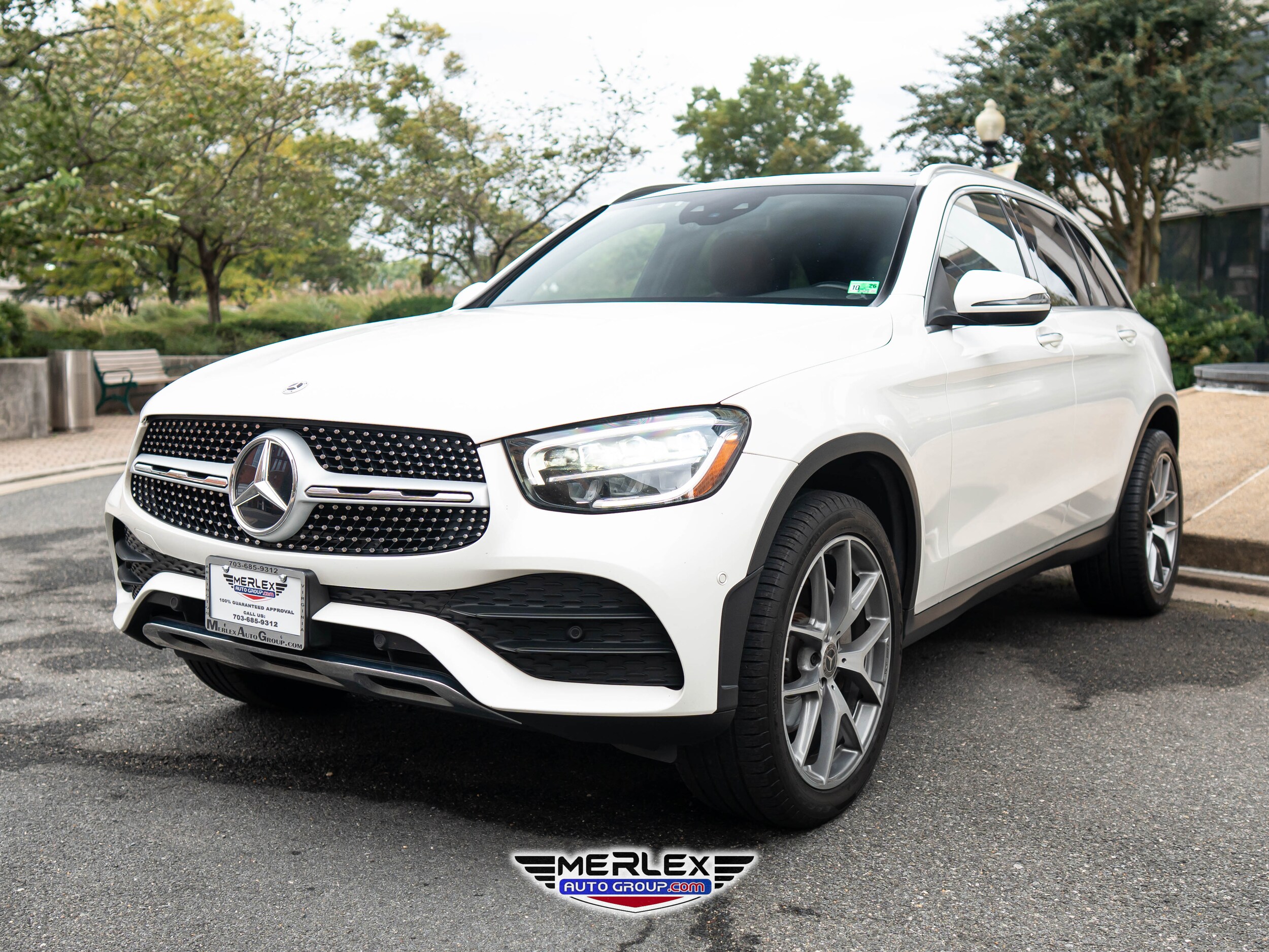 2021 Mercedes Benz GLC 300 4MATIC photo 3