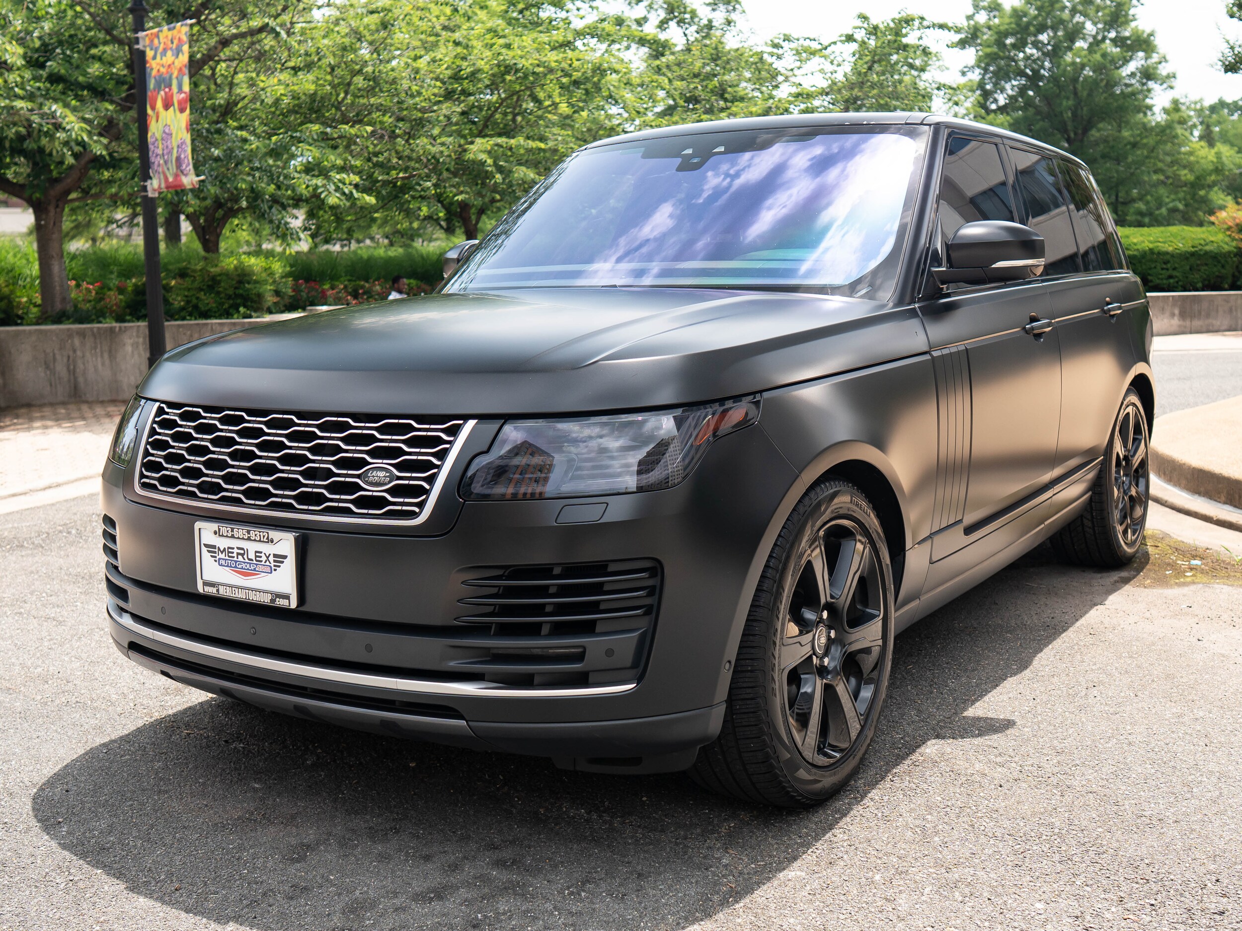 2020 Land Rover Range Rover P525 HSE photo 3
