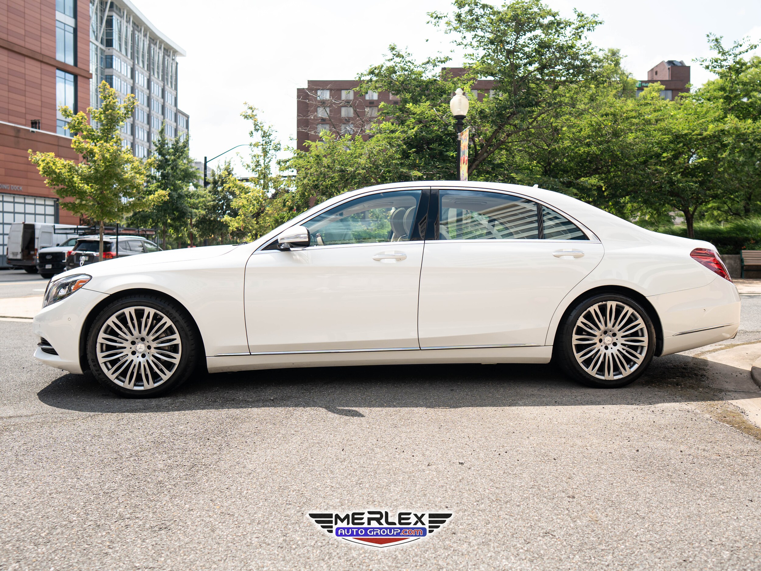 2017 Mercedes Benz S 550 photo 2