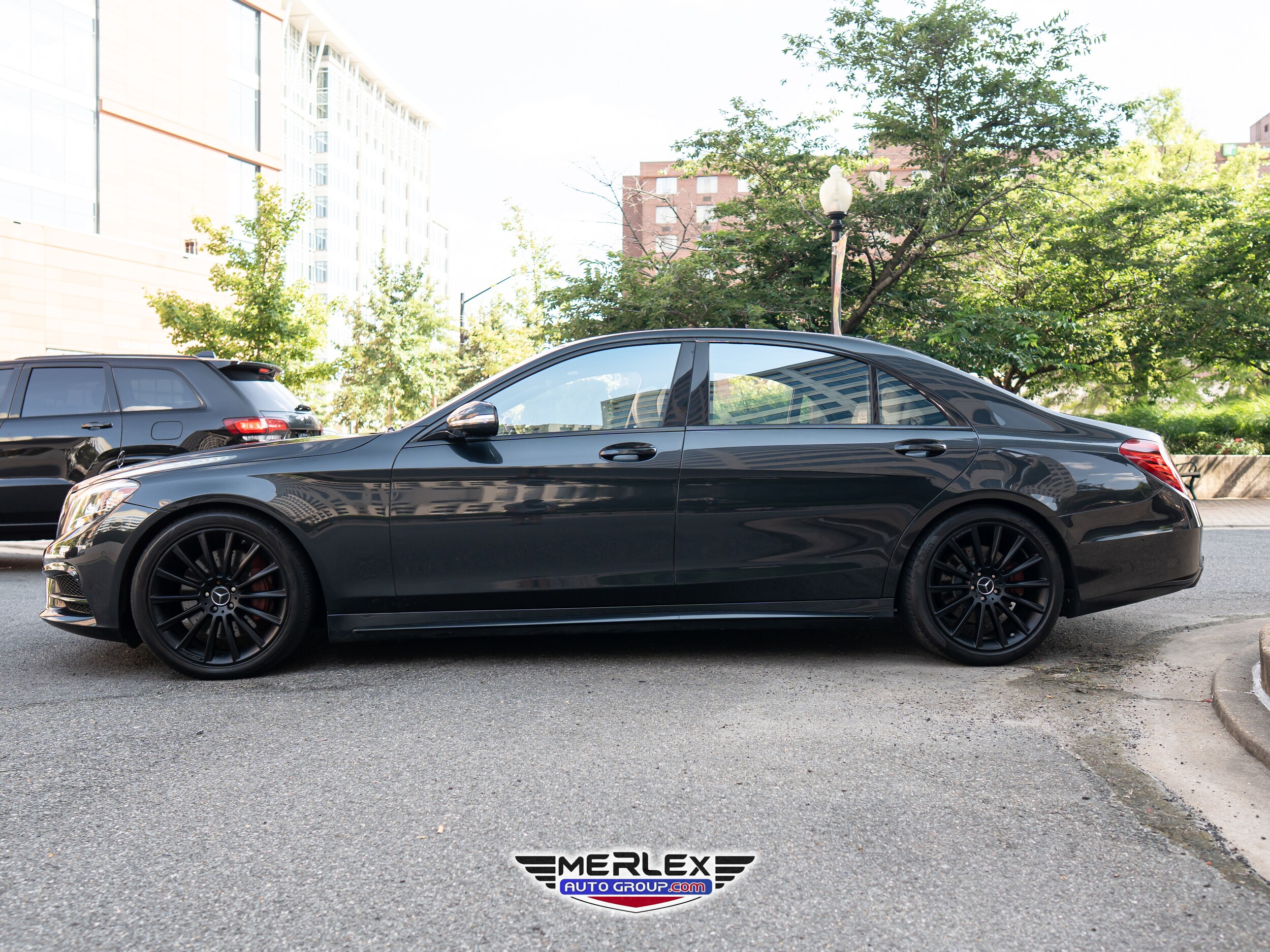 2017 Mercedes Benz S 550 4MATIC photo 4