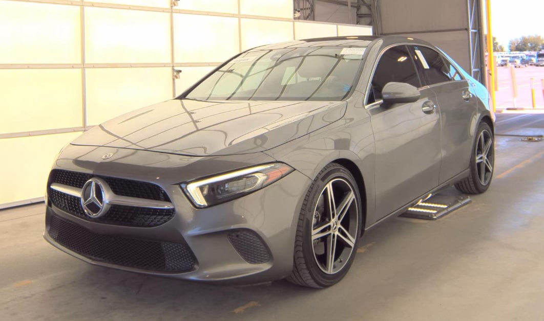 2021 Mercedes-Benz A-Class A220's photo