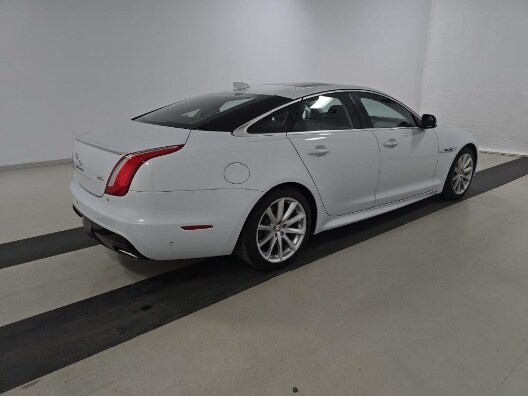2019 Jaguar XJ R-Sport