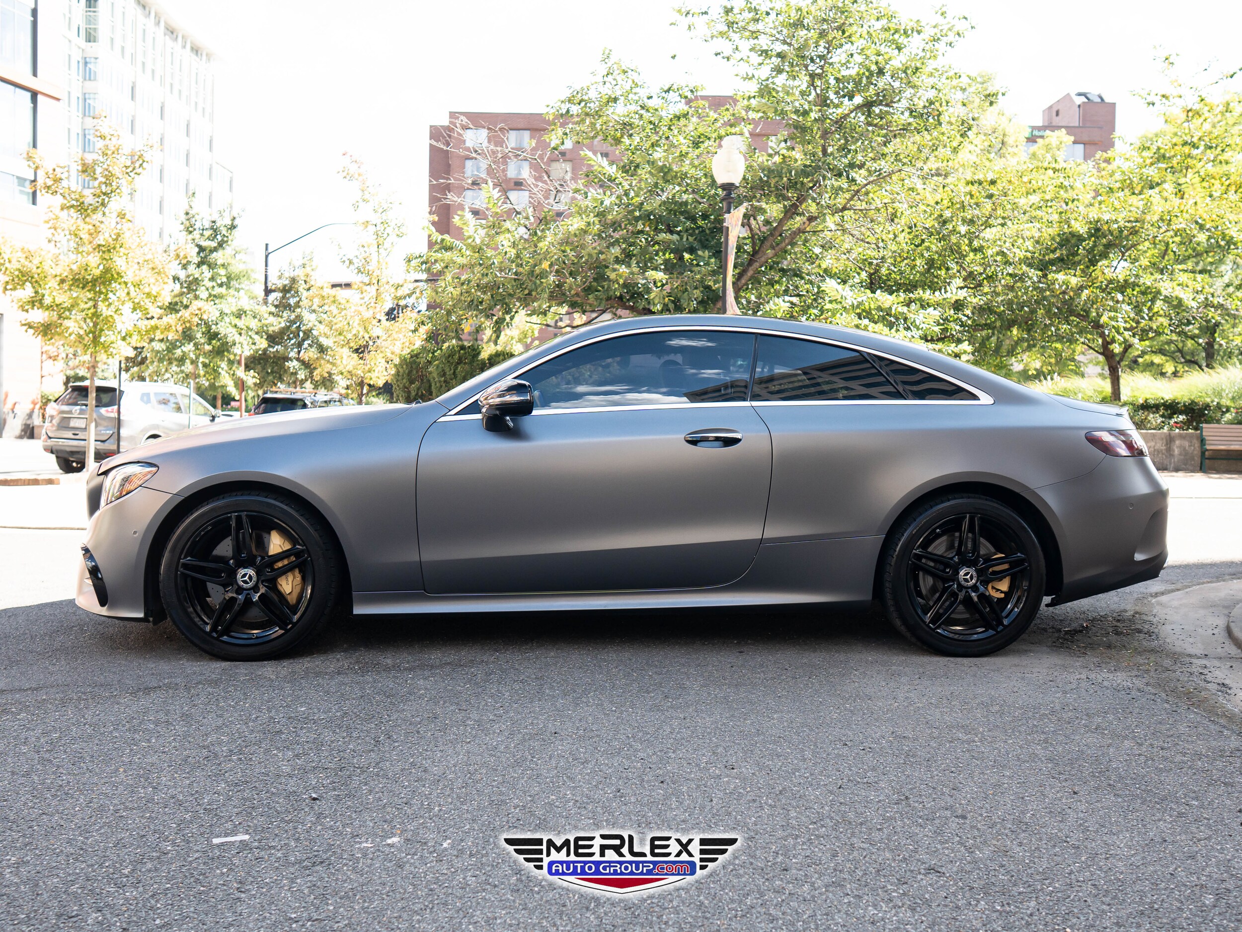 2018 Mercedes Benz E 400 4MATIC photo 4