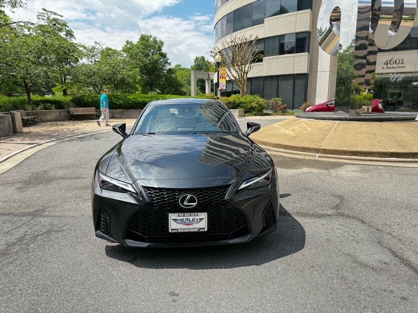 2021 Lexus IS 350 F SPORT photo 2