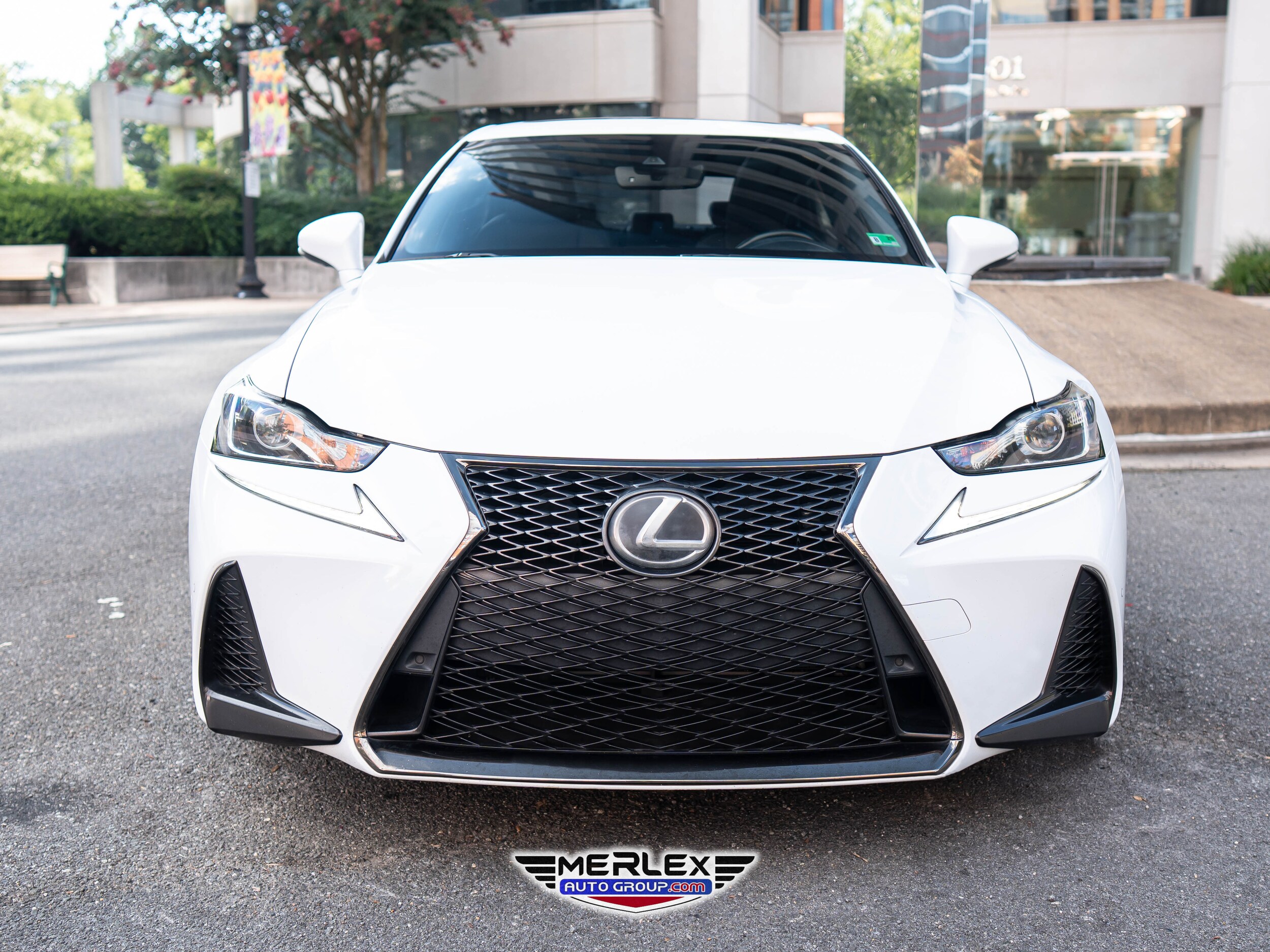 2018 Lexus IS 300 F SPORT photo 2