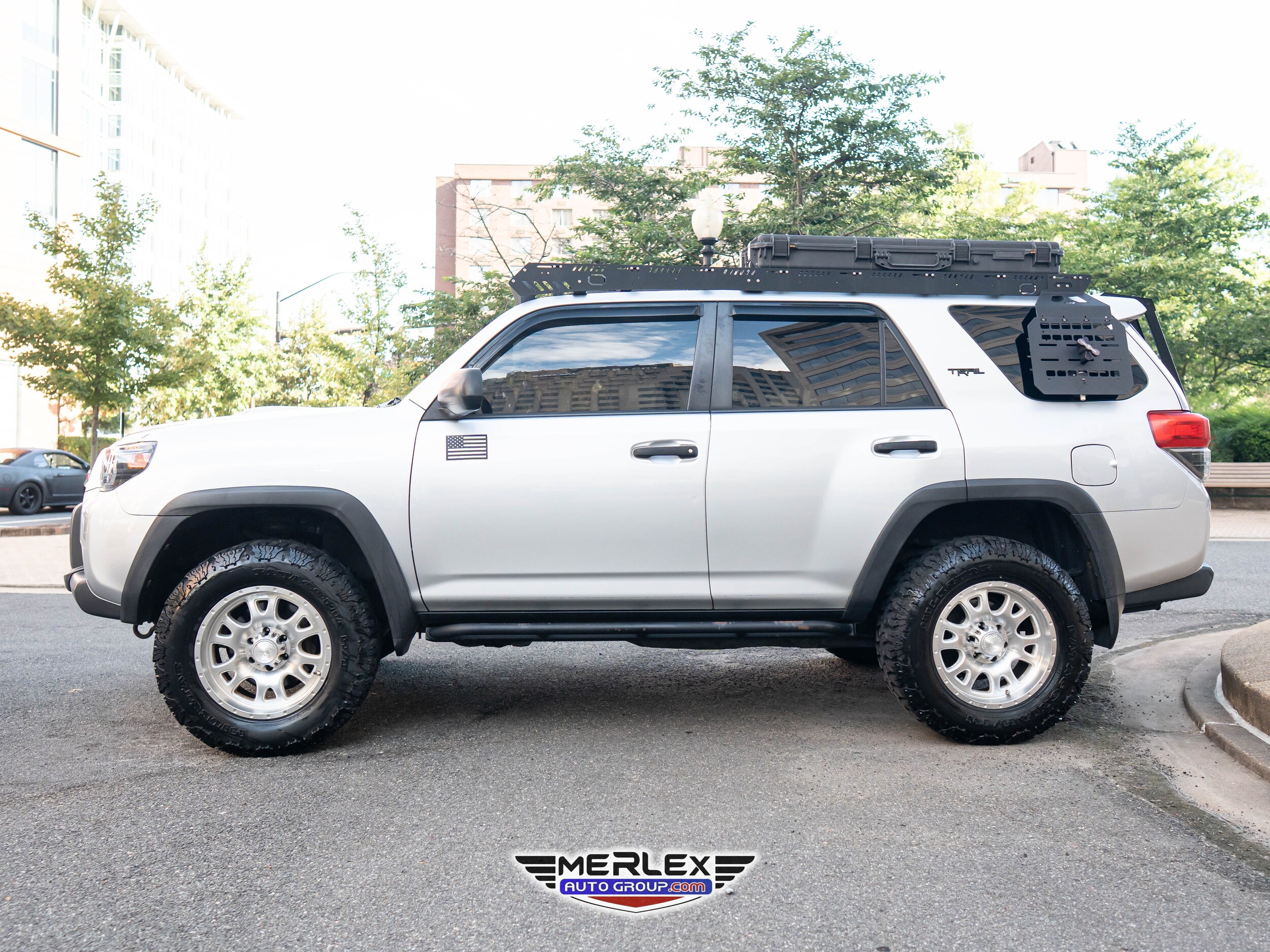 2011 Toyota 4Runner SR5 photo 3