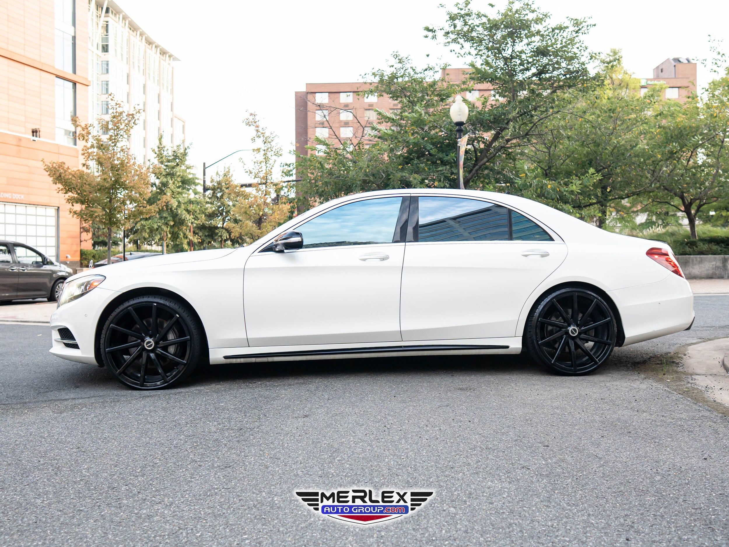 2015 Mercedes Benz S 550 photo 4