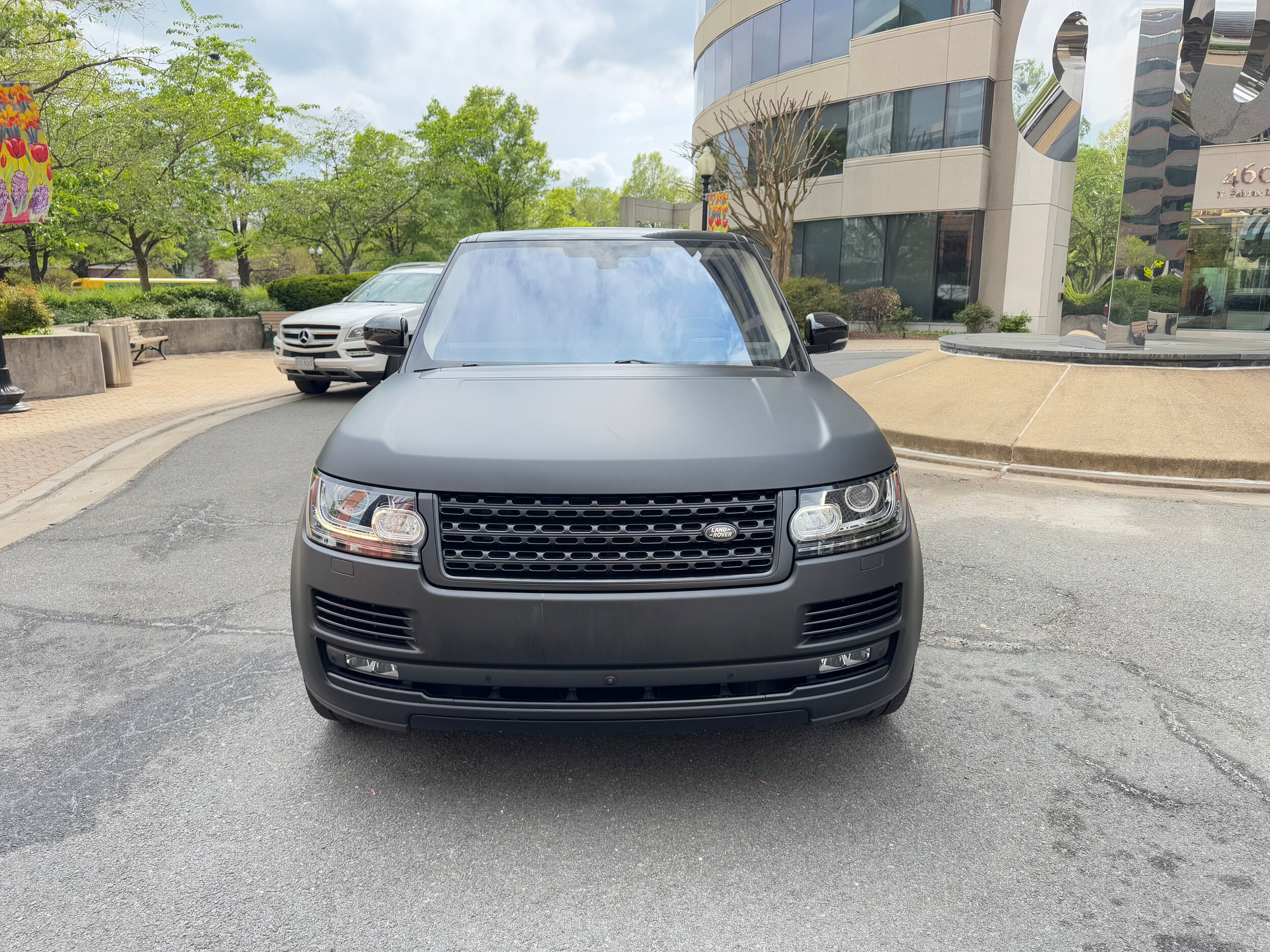 2016 Land Rover Range Rover SuperCharged photo 3
