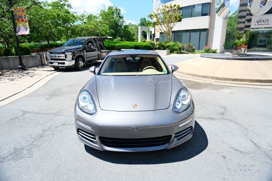 2016 Porsche Panamera 4 Sport Turismo photo 3