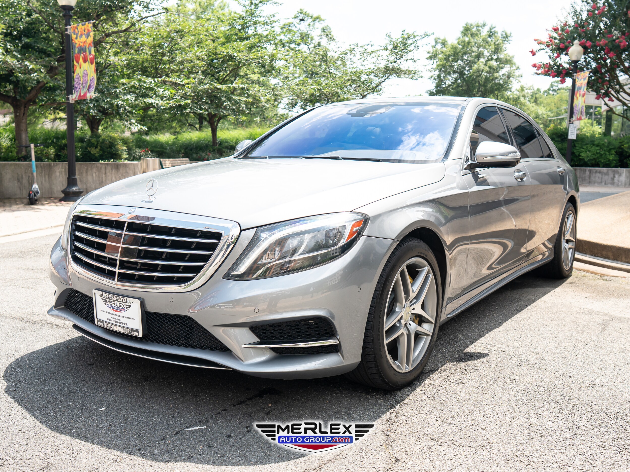 2014 Mercedes Benz S 550 photo 3