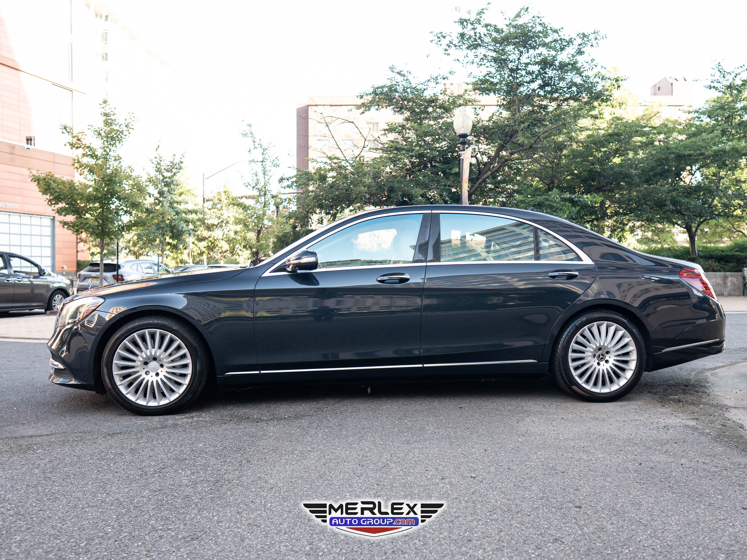 2018 Mercedes Benz S 560 photo 4