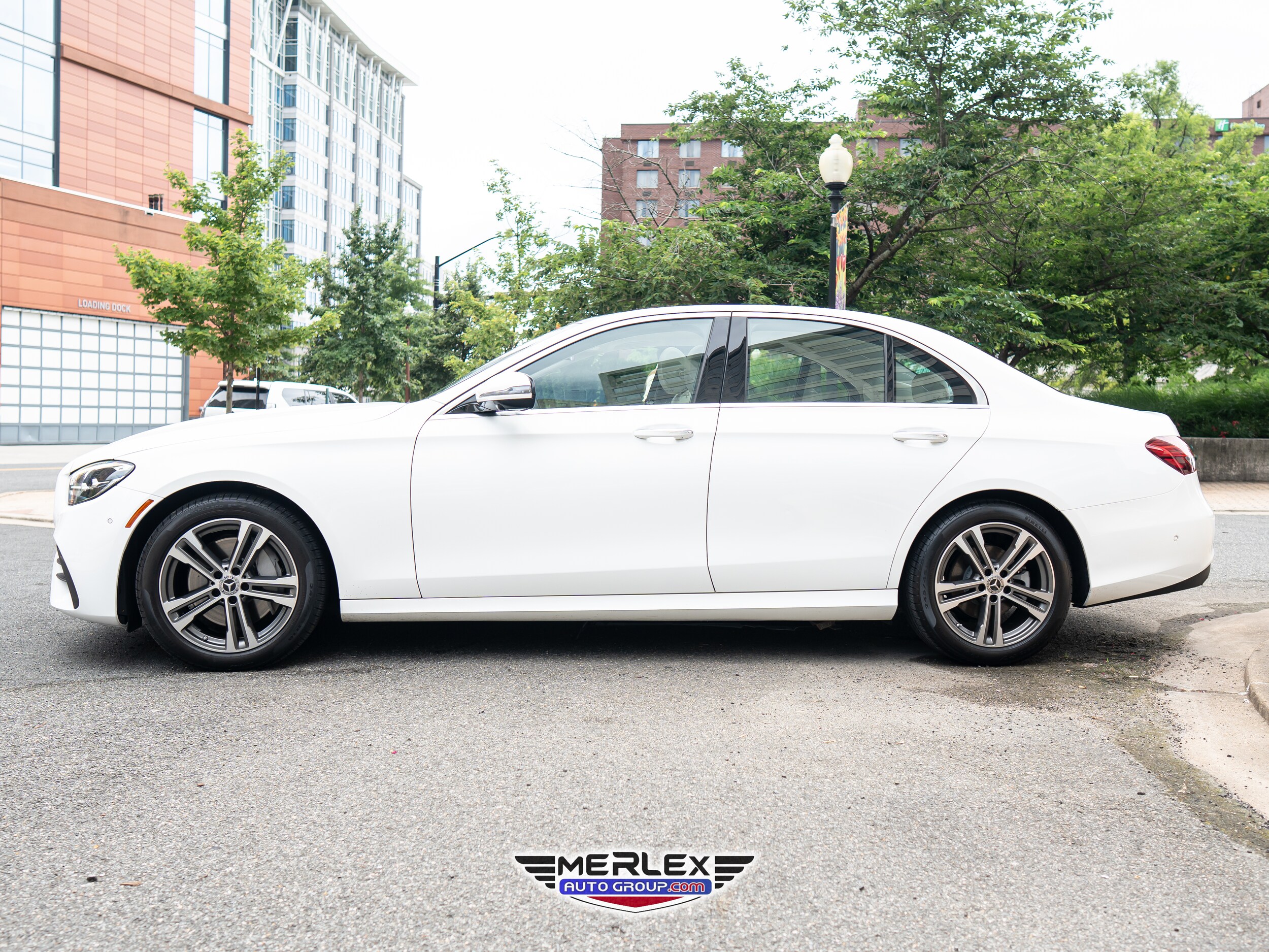 2021 Mercedes Benz E 350 4MATIC photo 4