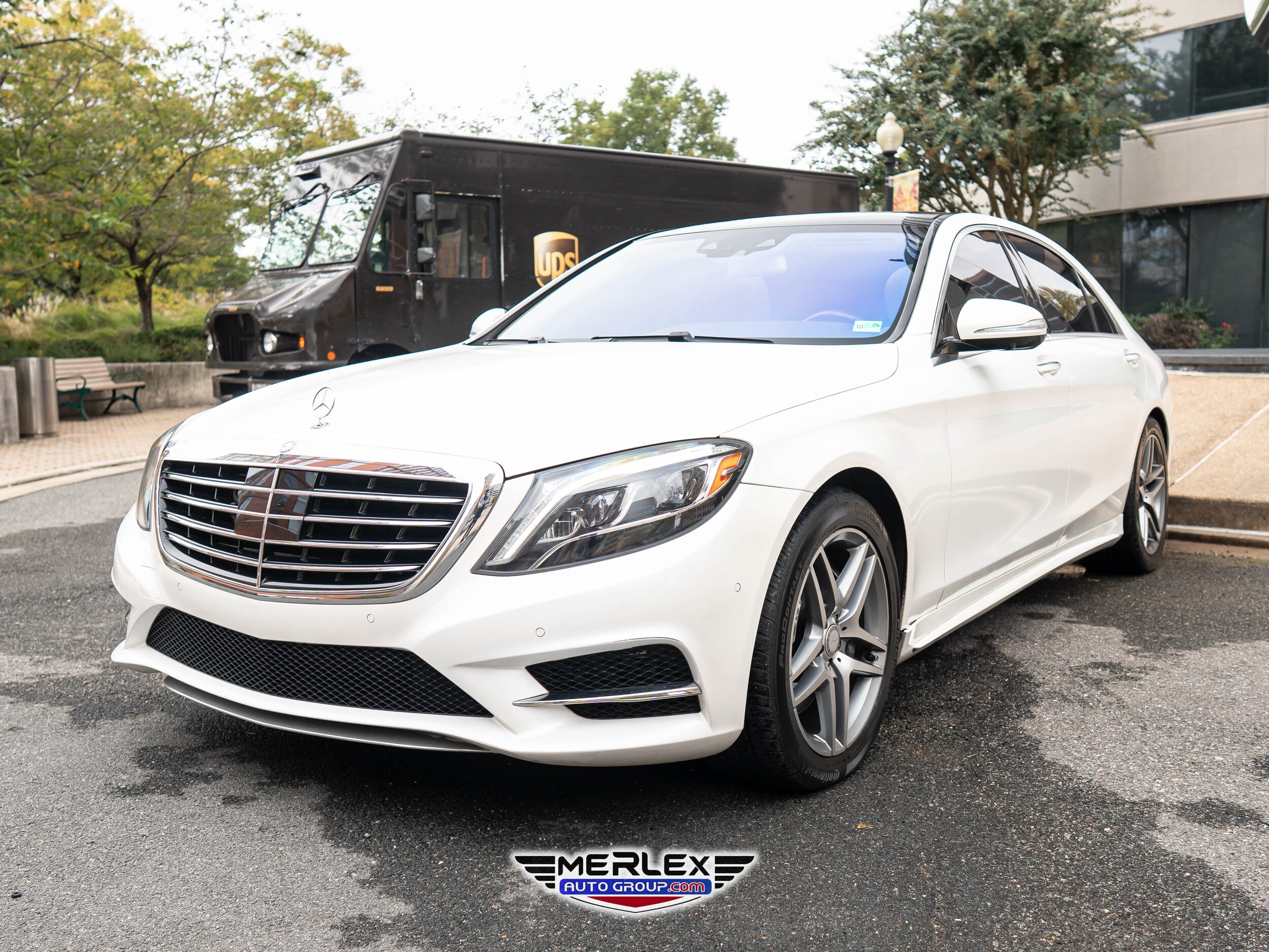 2015 Mercedes Benz S 550 photo 2