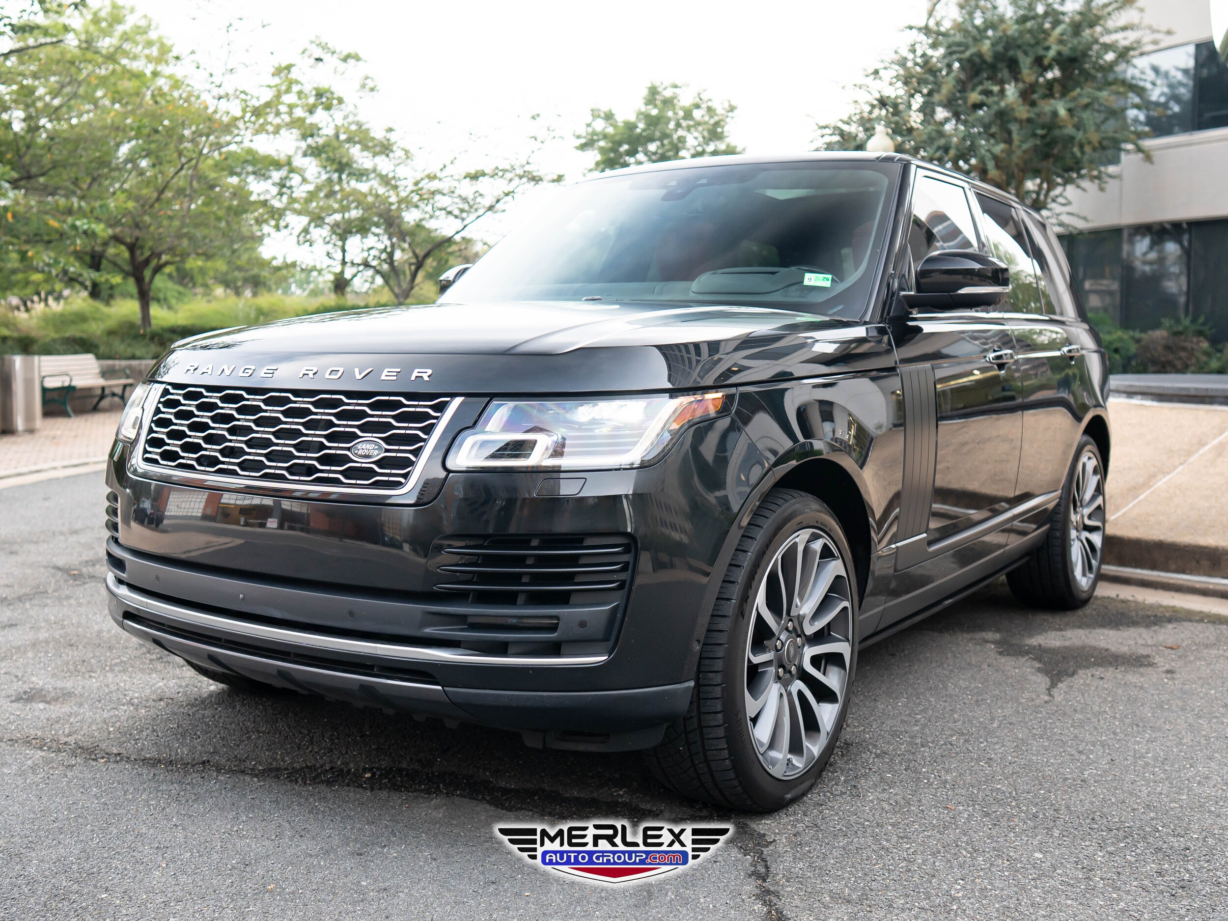 2020 Land Rover Range Rover Autobiography photo 3