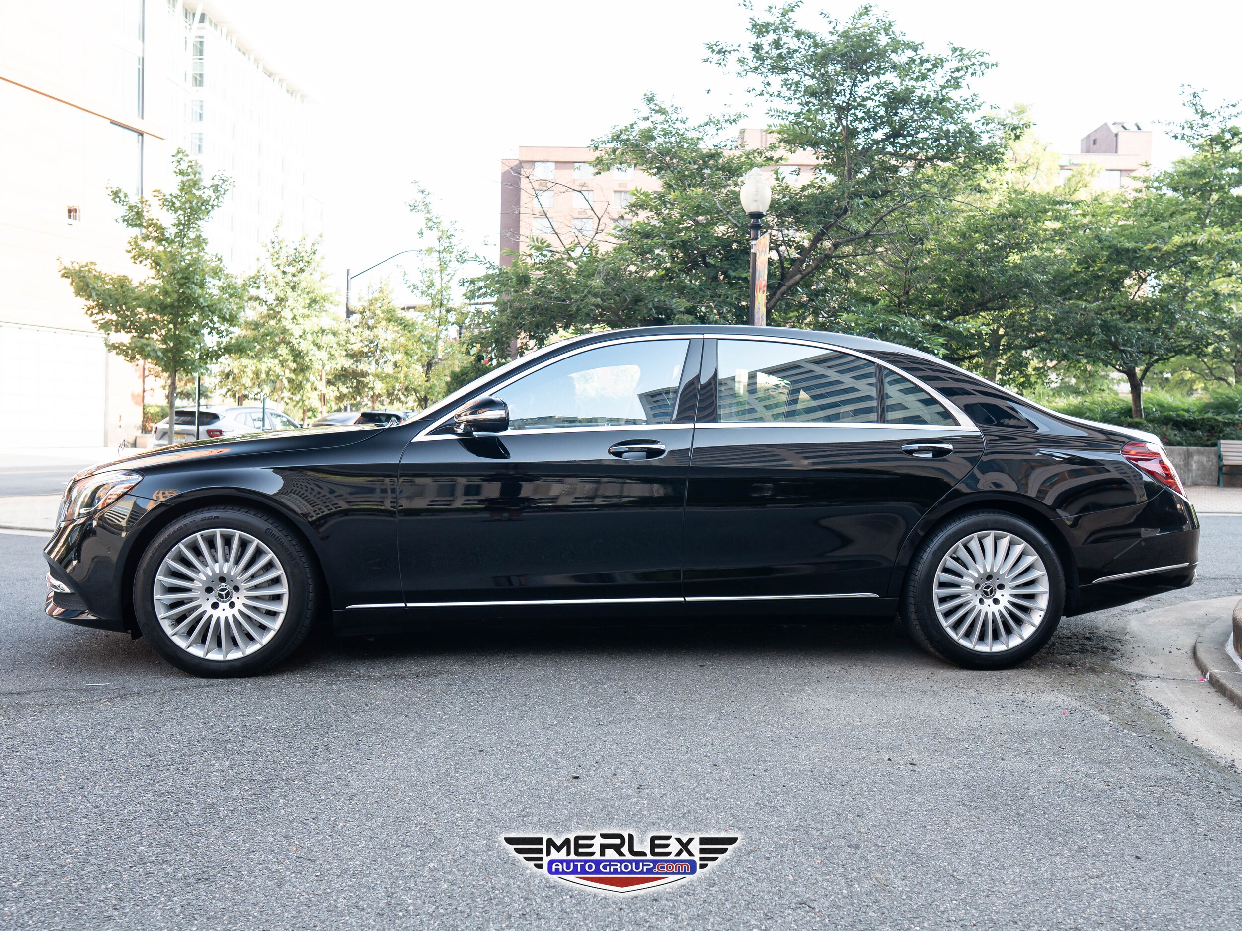 2019 Mercedes Benz S 560 4MATIC photo 4