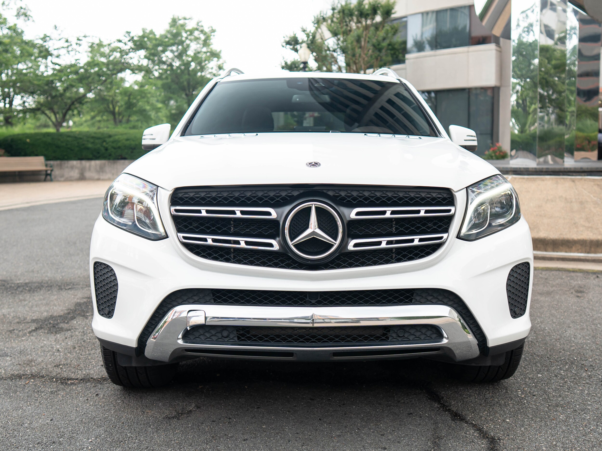 2019 Mercedes Benz GLS 450 4MATIC photo 2