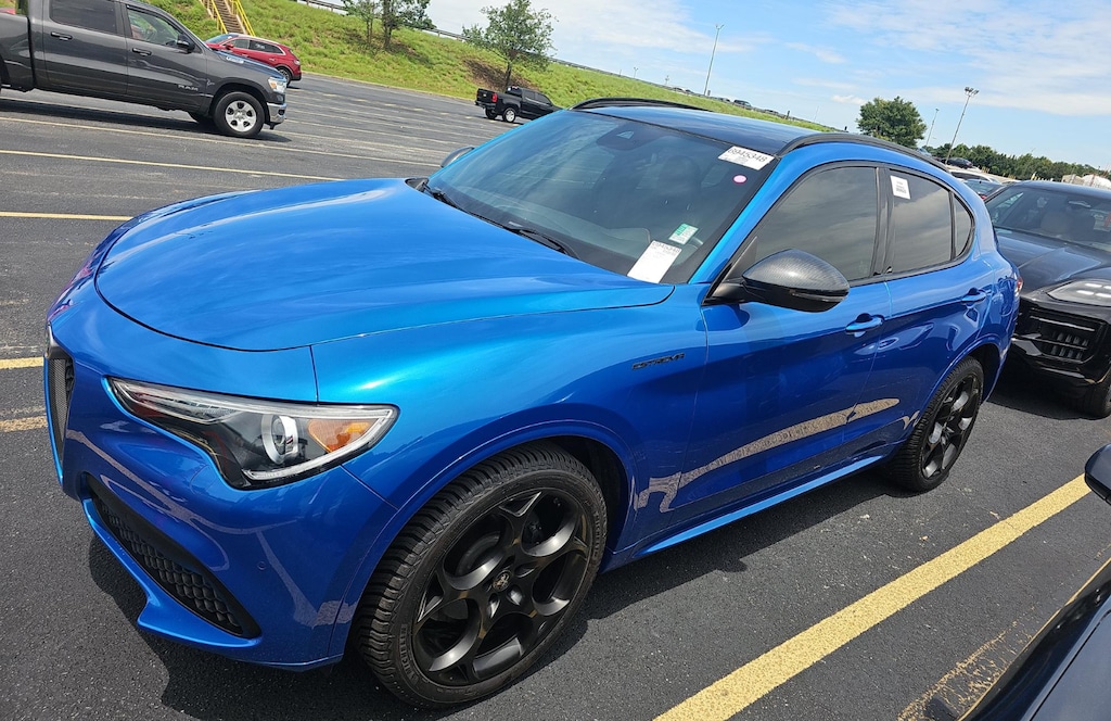 Used 2023 Alfa Romeo Stelvio Estrema SUV