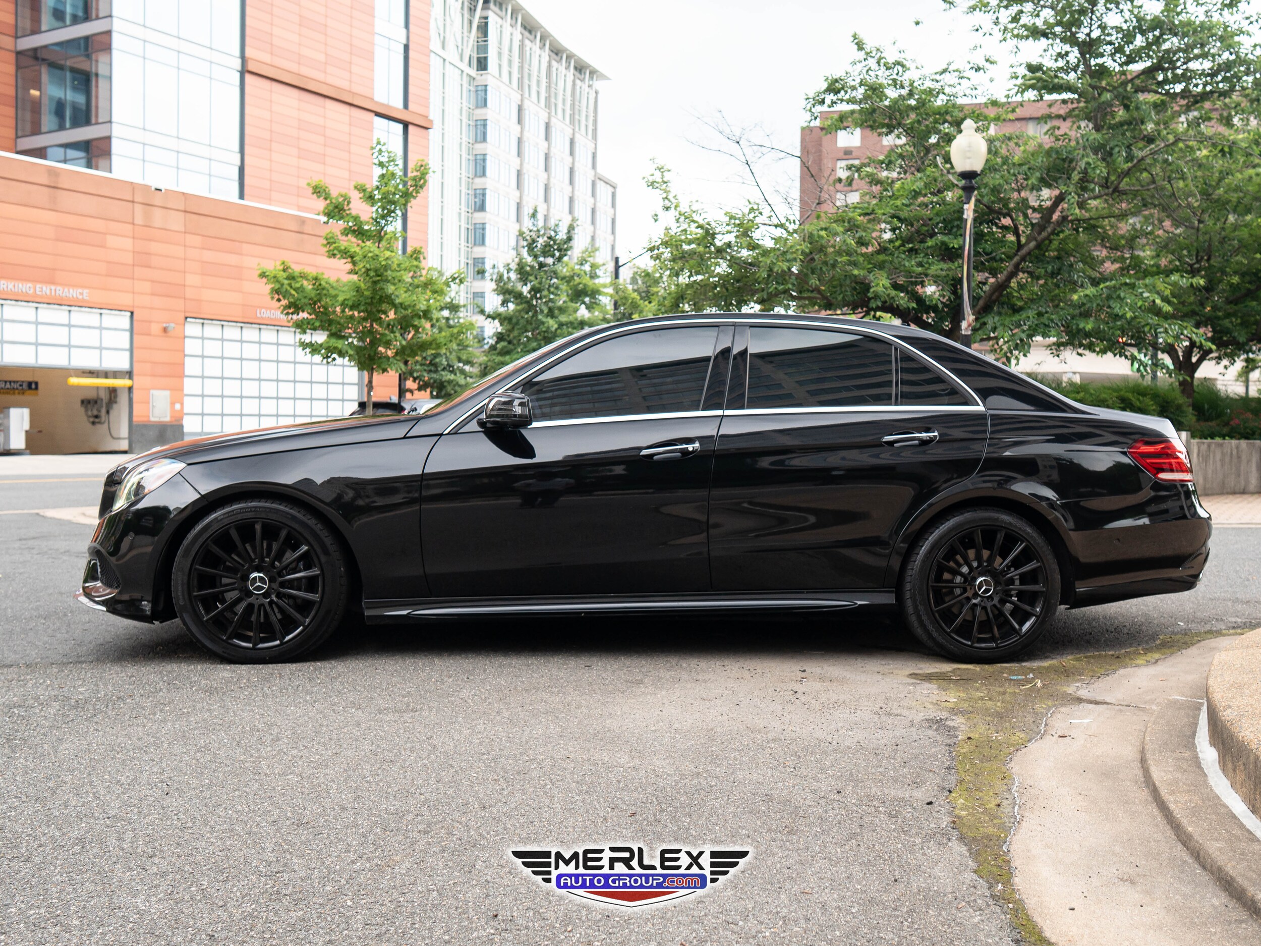 2014 Mercedes Benz E 350 4MATIC photo 4
