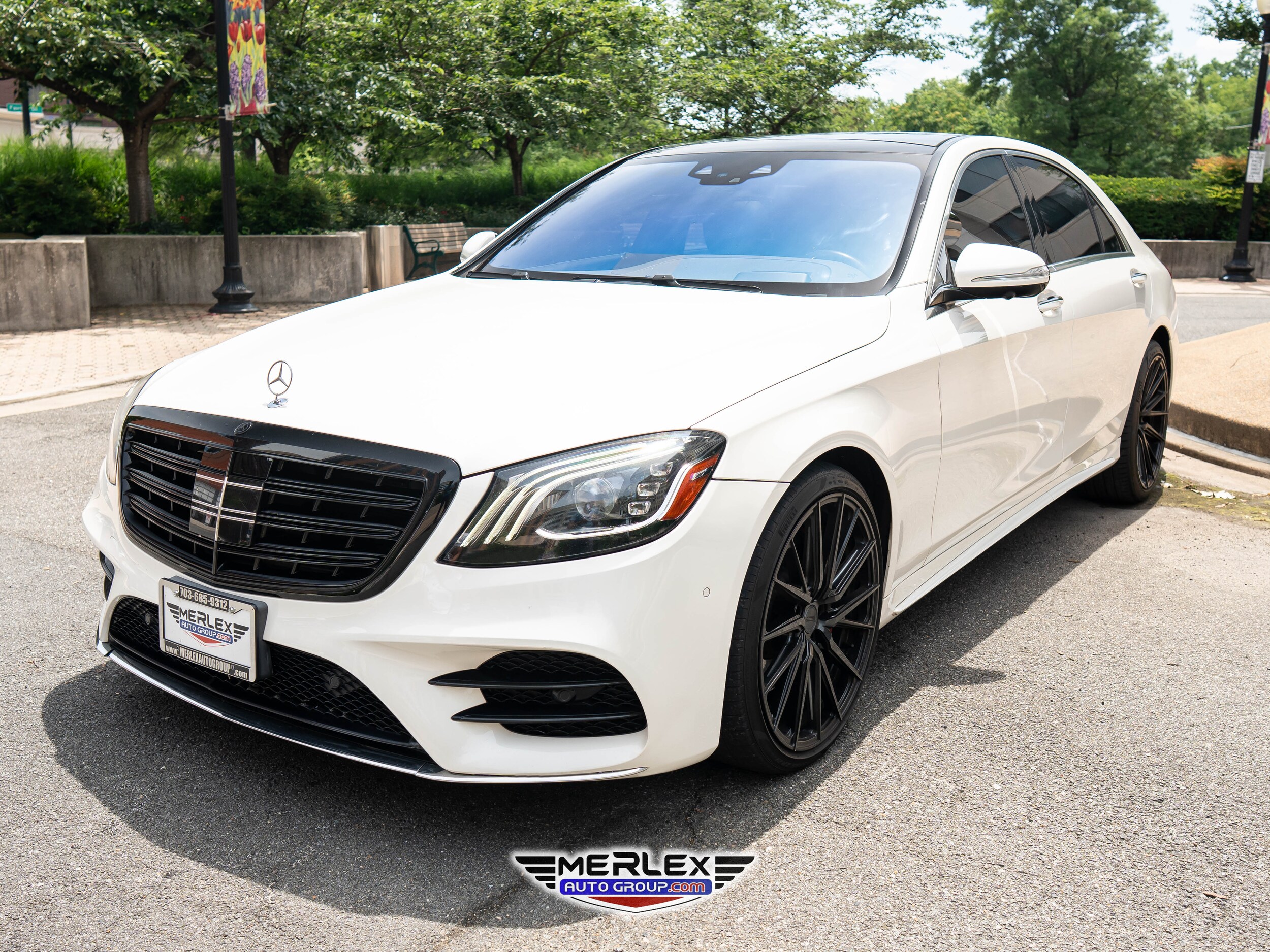 2019 Mercedes Benz S 560e photo 3