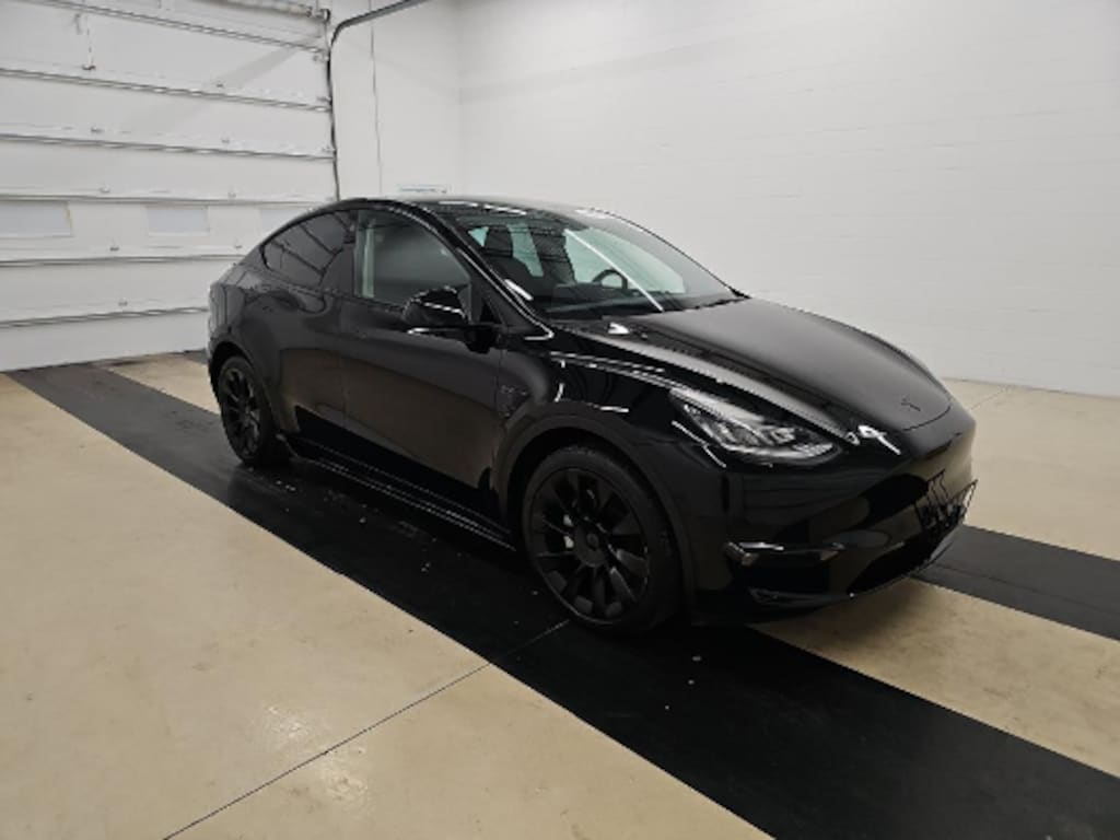 Used 2022 Tesla Model Y Long Range SUV