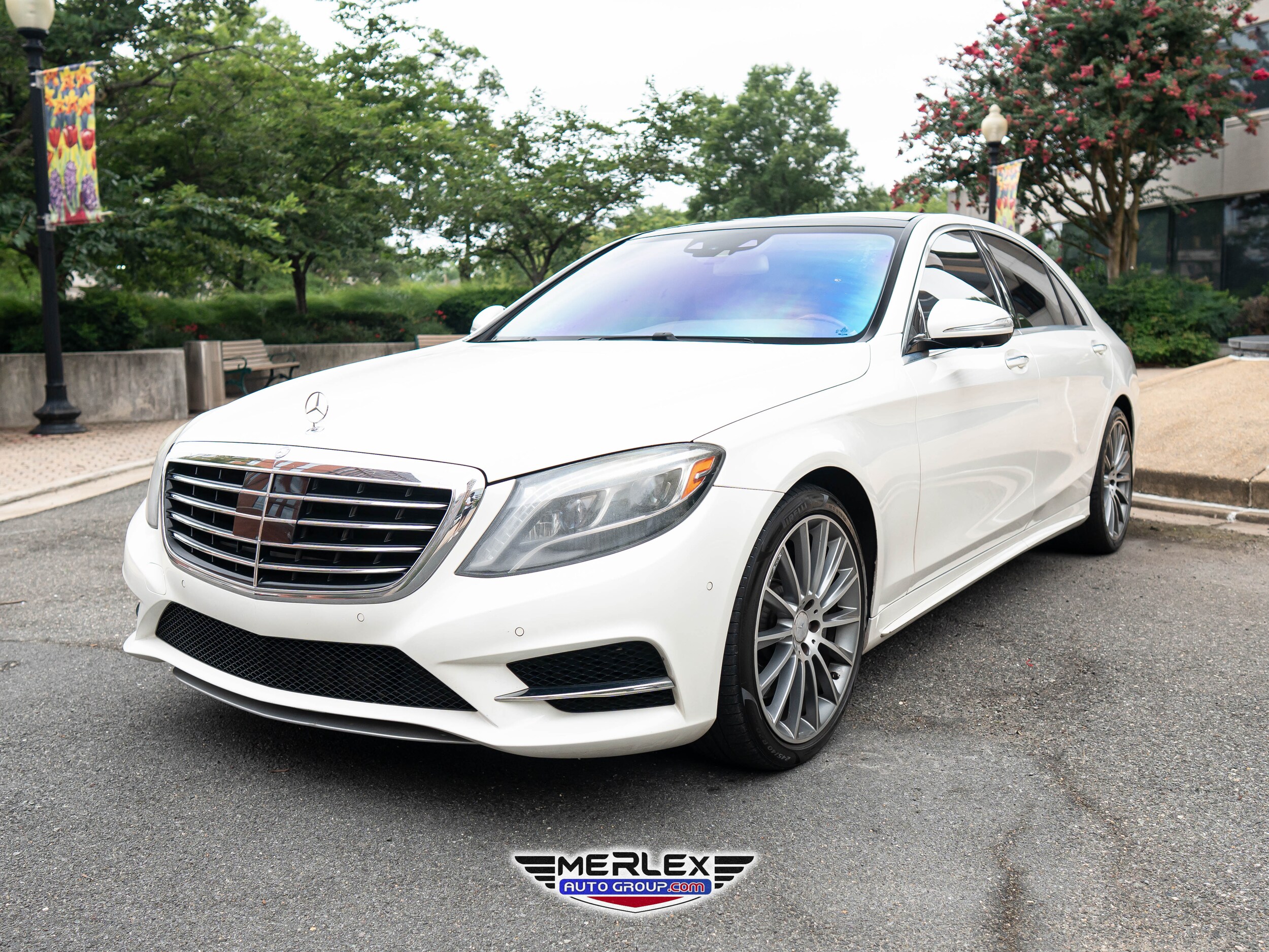 2015 Mercedes Benz S 550 photo 2