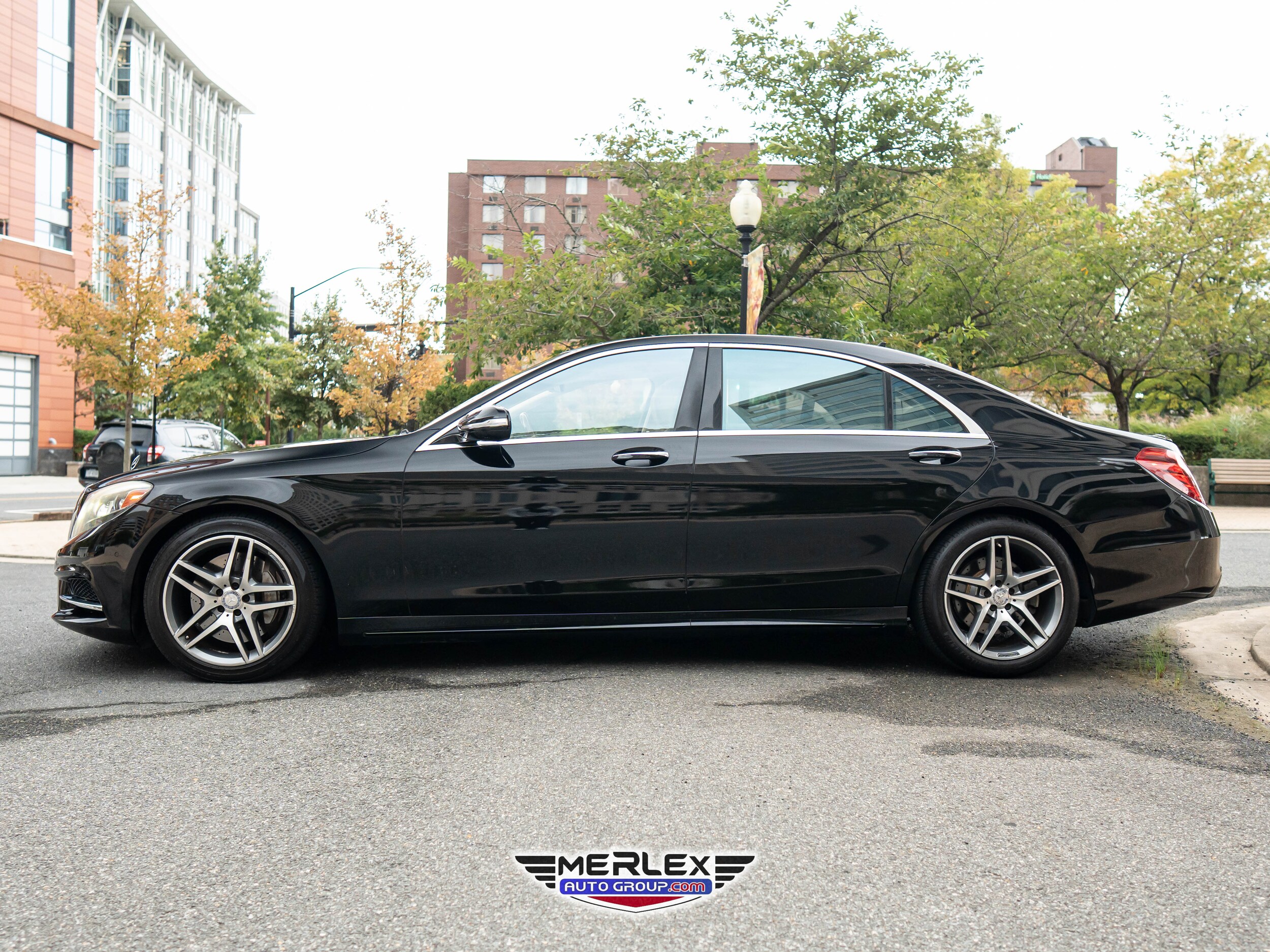 2015 Mercedes Benz S 550 4MATIC photo 4