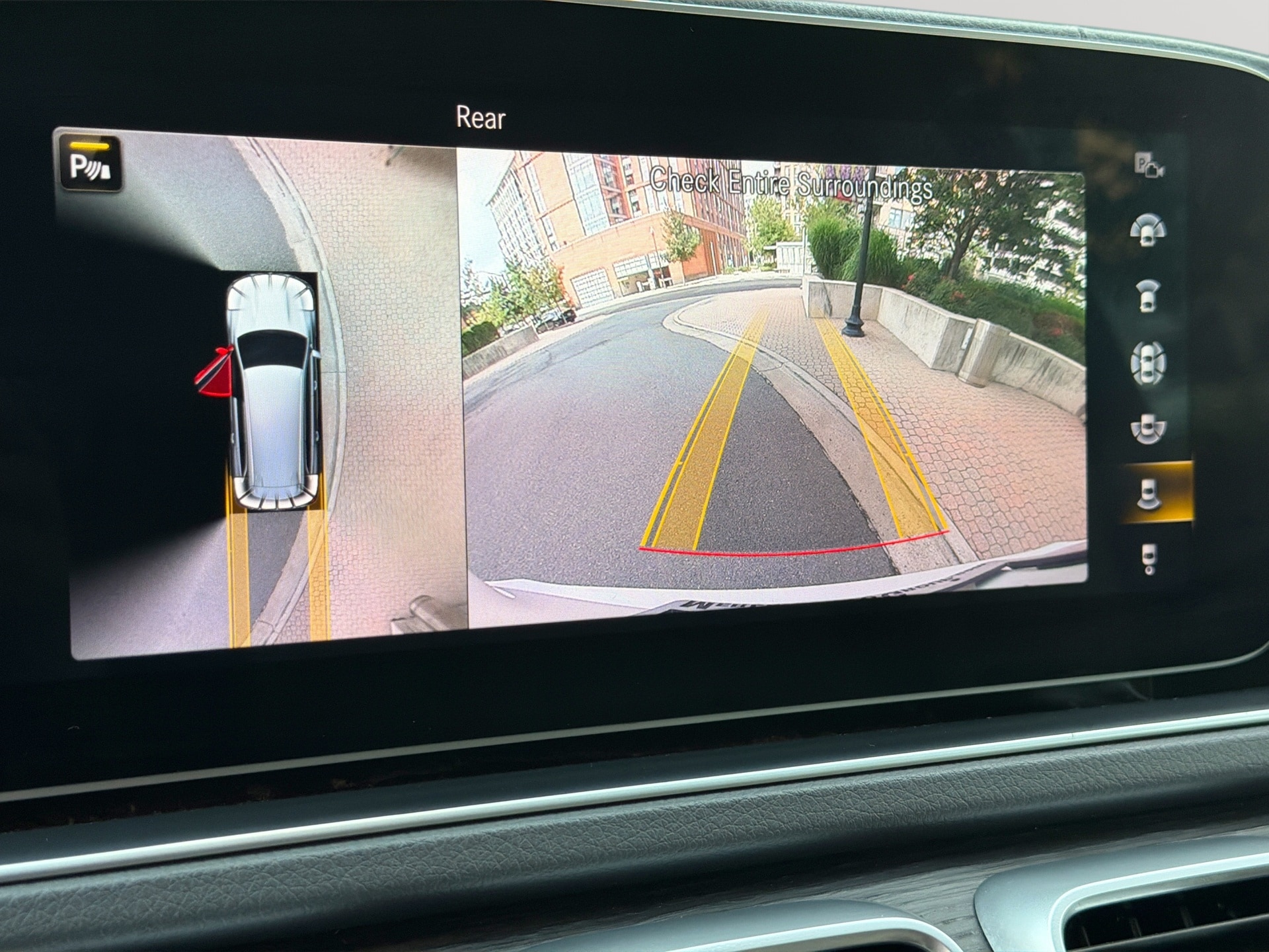 2020 Mercedes-Benz GLS GLS450 - Photo 25