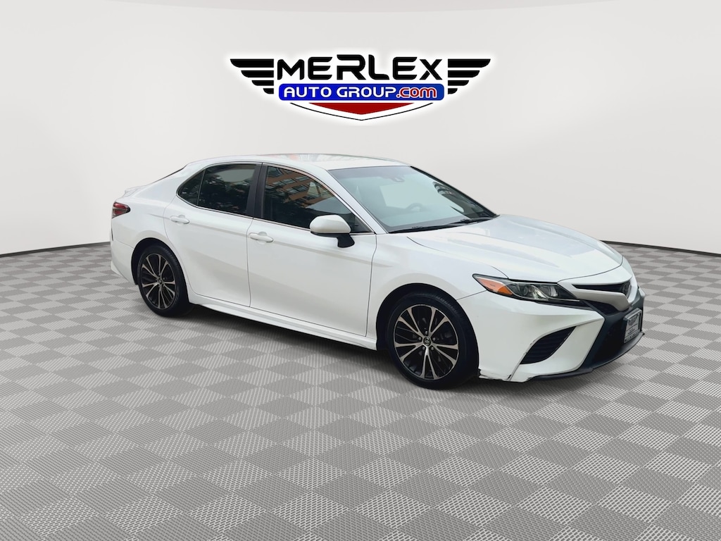 Used 2018 Toyota Camry L Sedan