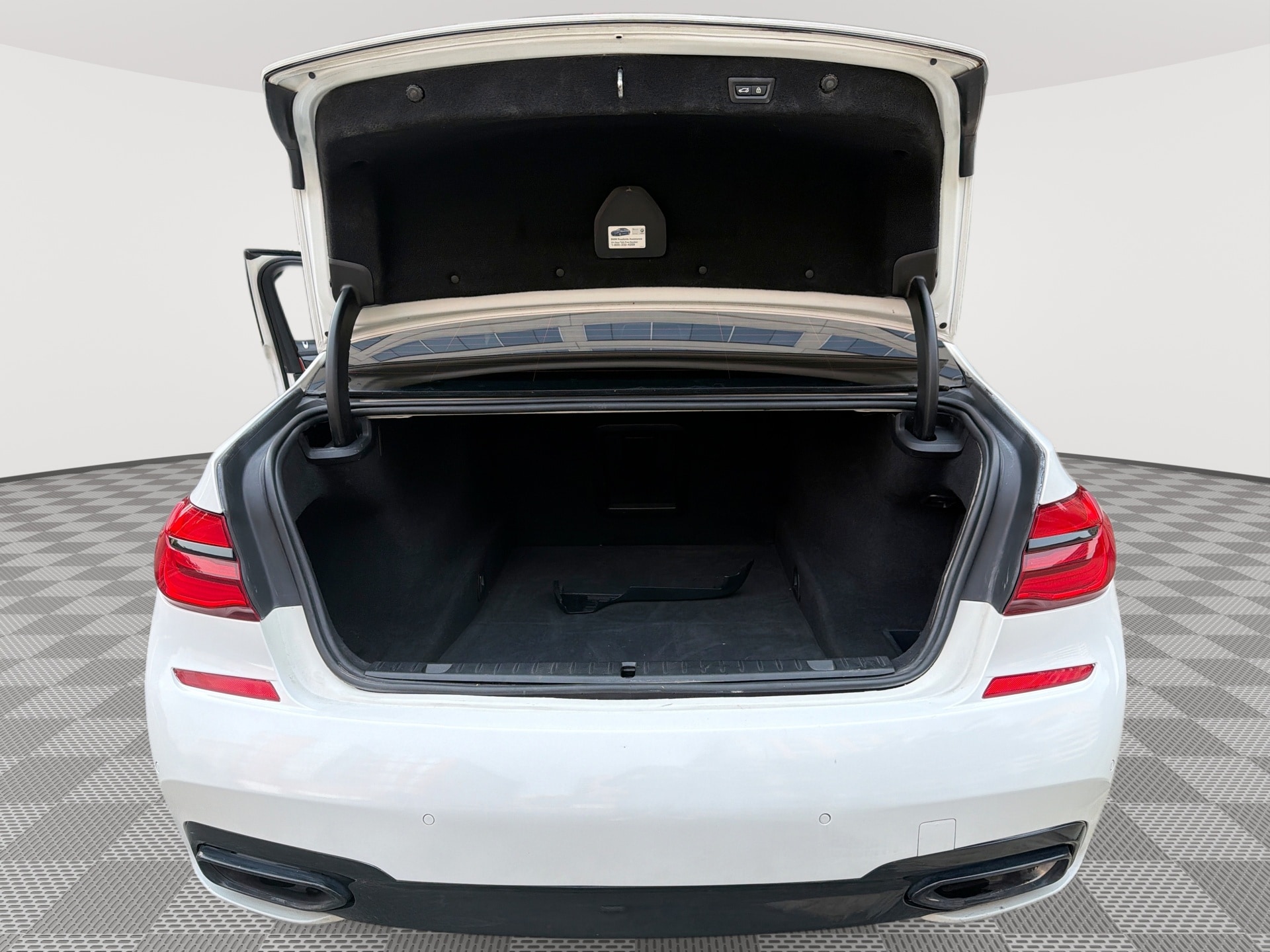 2018 BMW 7 Series 750i - Photo 21