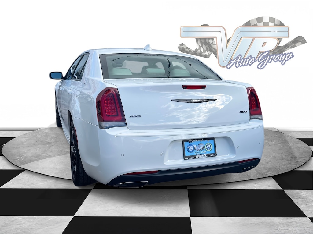 Used 2023 Chrysler 300 Touring L Touring L AWD