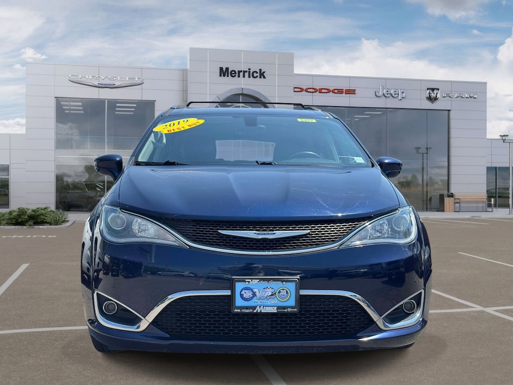 Used 2019 Chrysler Pacifica Touring L Touring L FWD