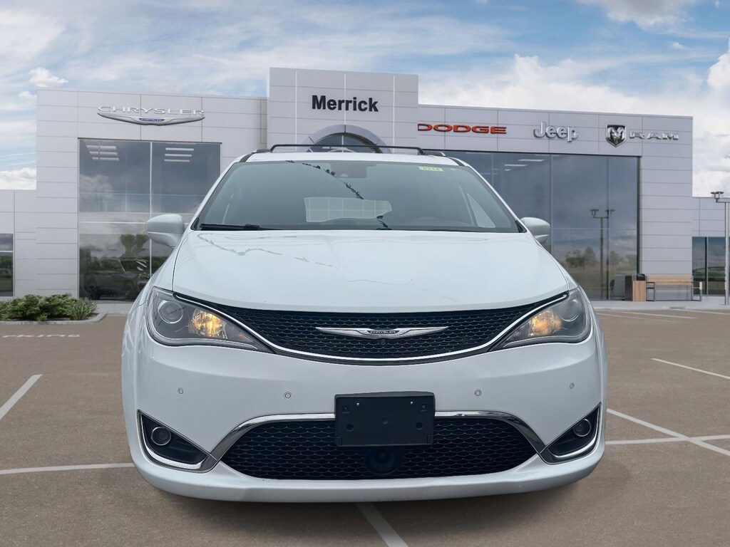 Used 2020 Chrysler Pacifica Touring L 35th Anniversary Touring L 35th Anniversary FWD *Ltd Avail*