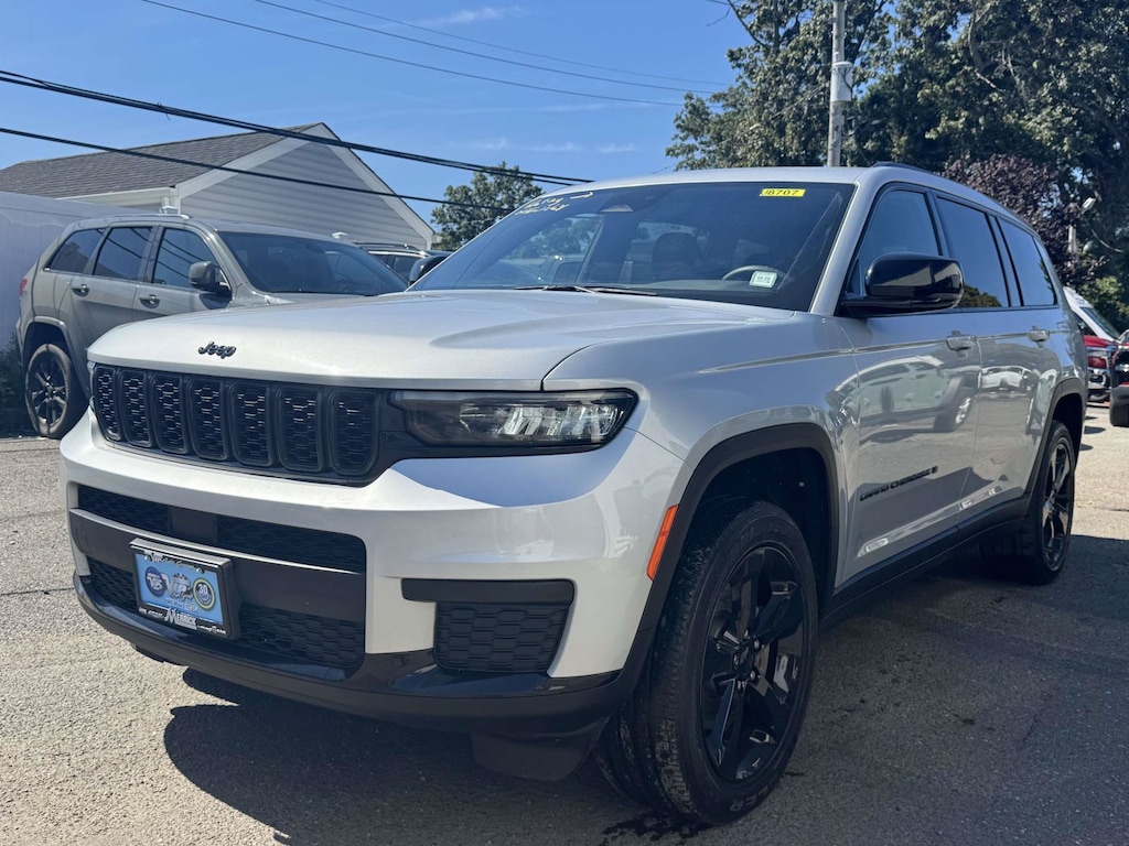 Used 2023 Jeep Grand Cherokee L Altitude Altitude 4x4