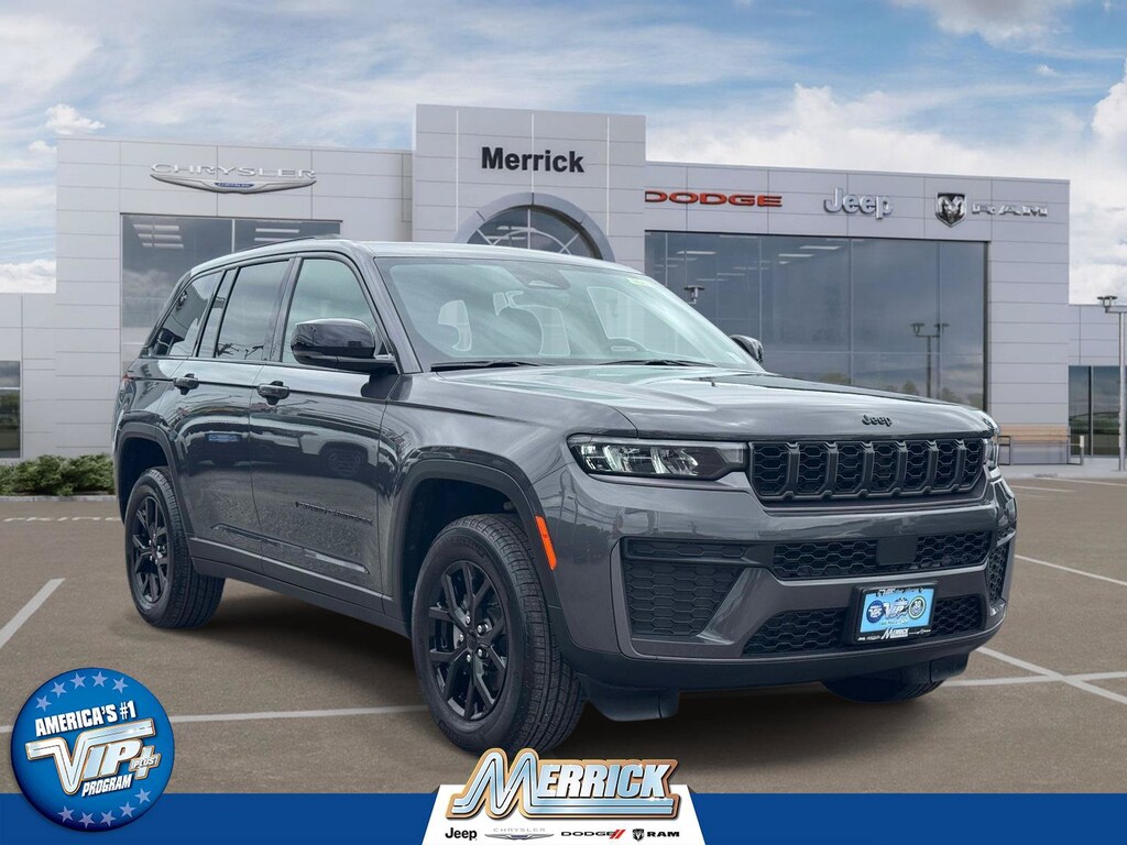 Used 2026 Jeep Grand Cherokee Laredo Altitude Laredo Altitude 4x4
