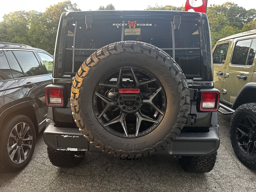 New 2025 Jeep Wrangler Sport Sport Utility