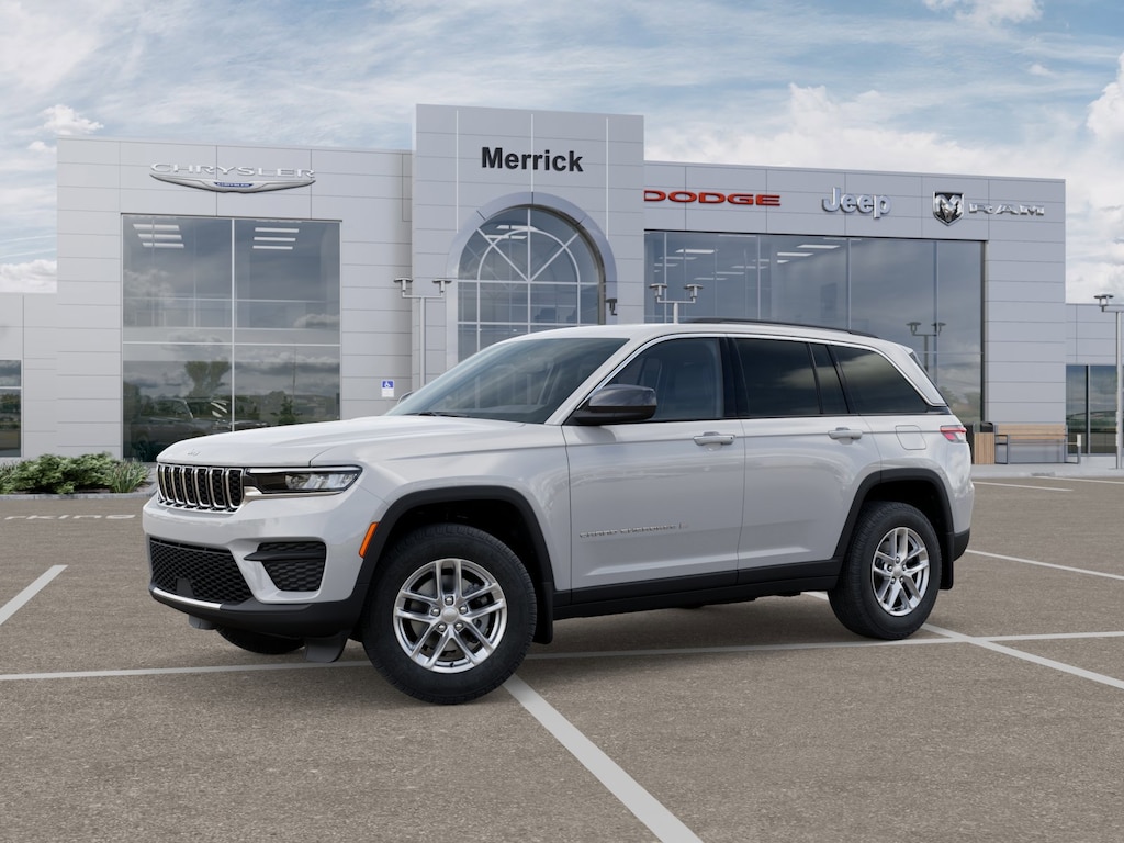 New 2025 Jeep Grand Cherokee Laredo Sport Utility
