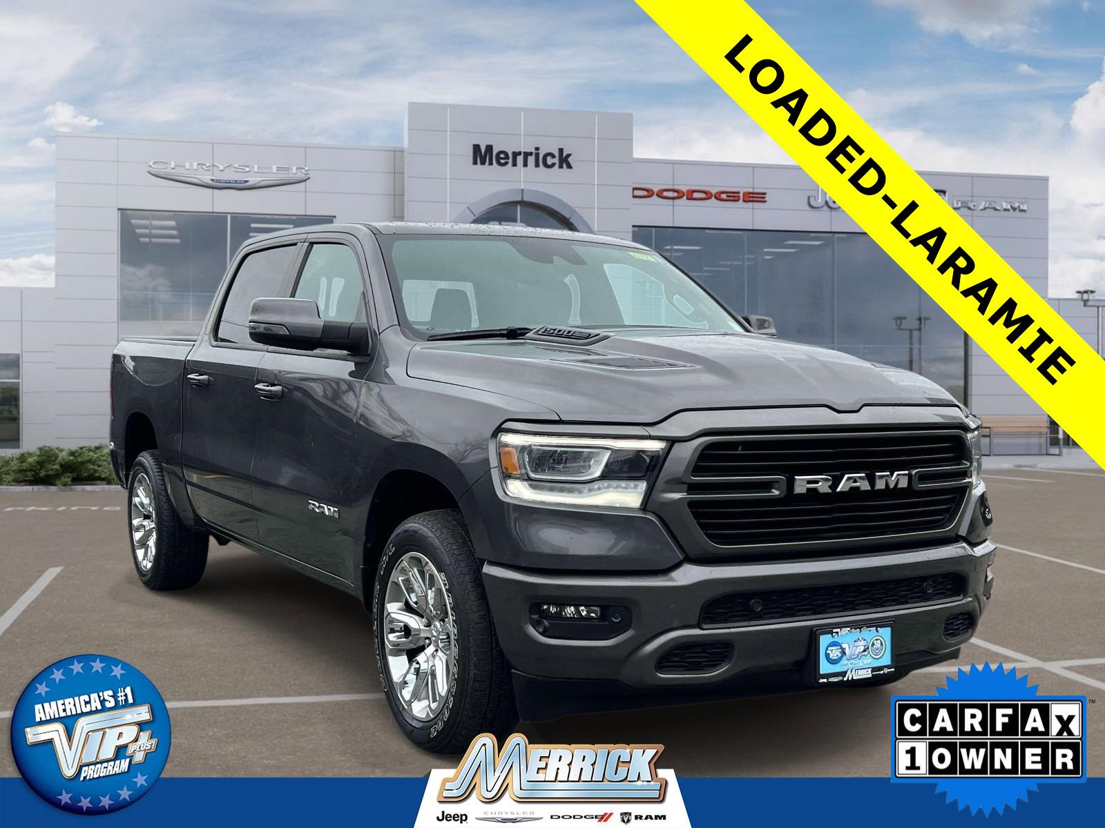 2023 RAM 1500 Laramie 4x4 Crew Cab 5'7's photo
