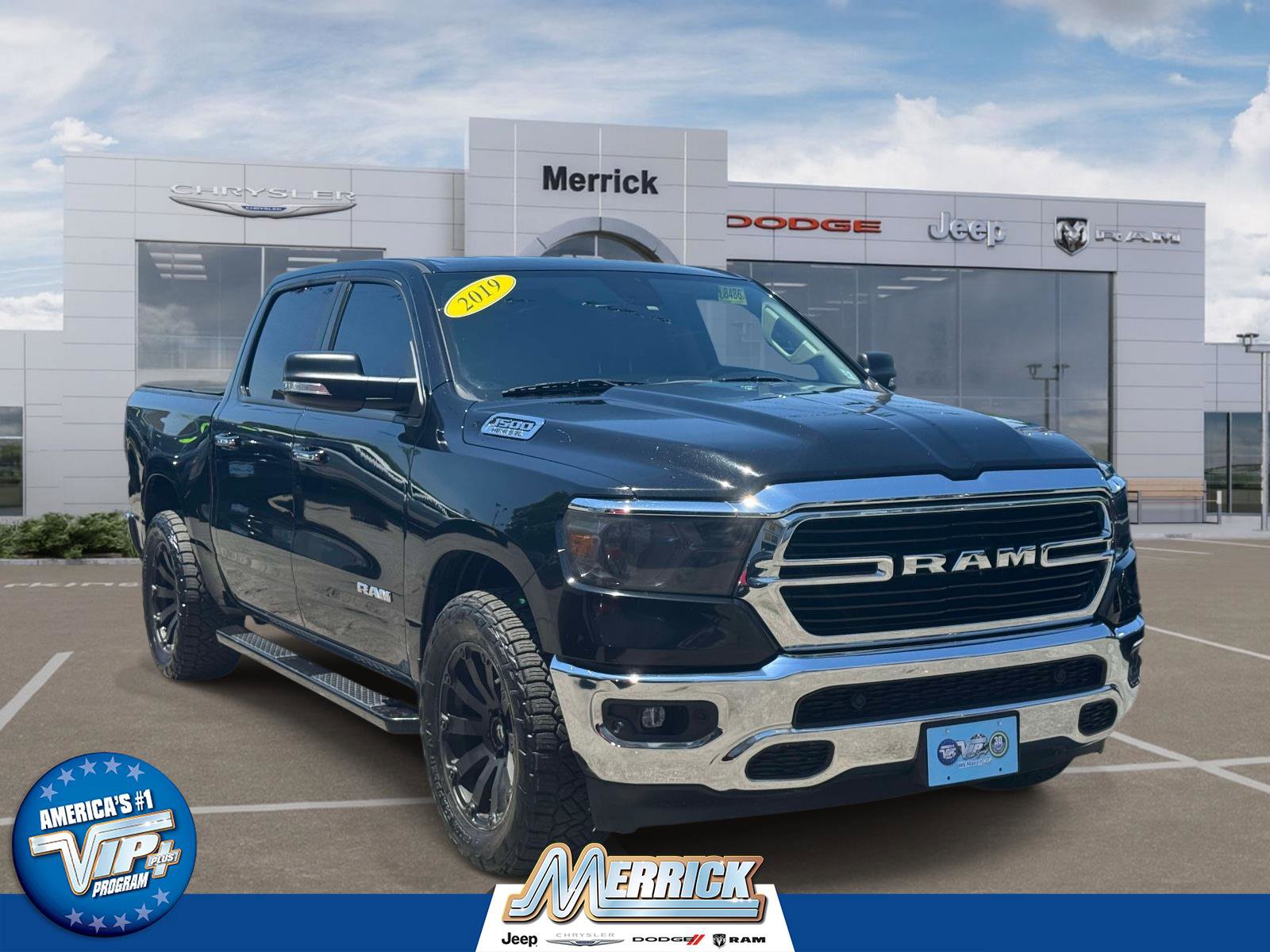 2019 RAM 1500 Big Horn/Lone Star 4x4 Crew Cab 5'7's photo